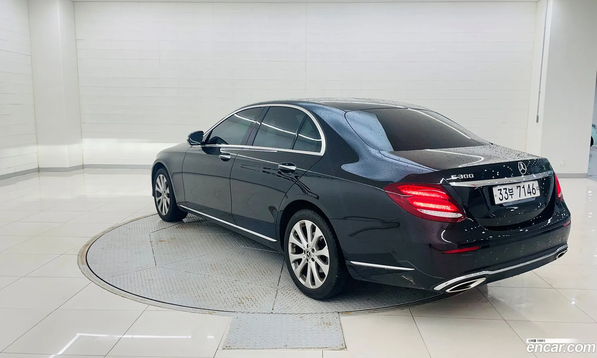 Mercedes-Benz E-Klasse V W213 S213 C238 E300 Exclusive 2019 - фотография 18624034