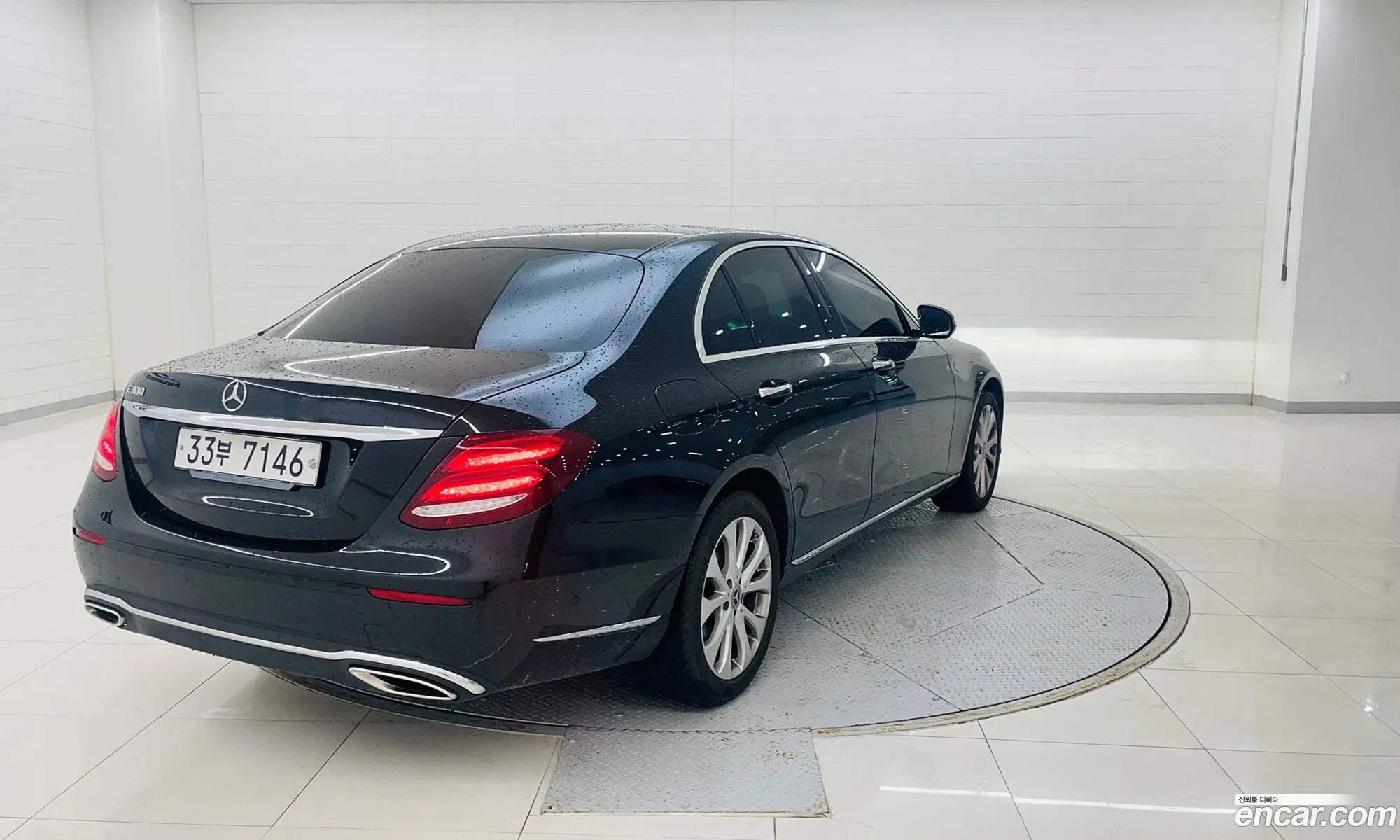 Mercedes-Benz E-Klasse V W213 S213 C238 E300 Exclusive 2019 - фотография 18624036