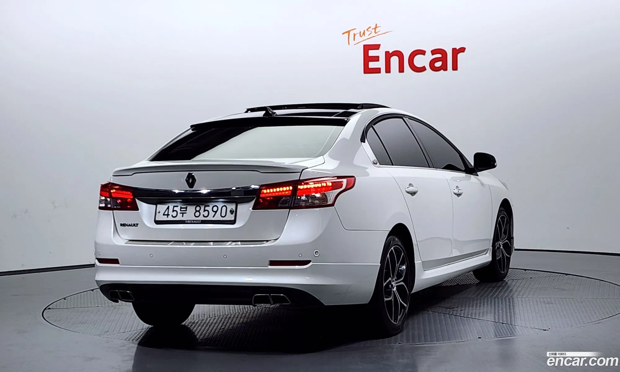 Renault Samsung Sm5 Re 2014 - фотография 1657514
