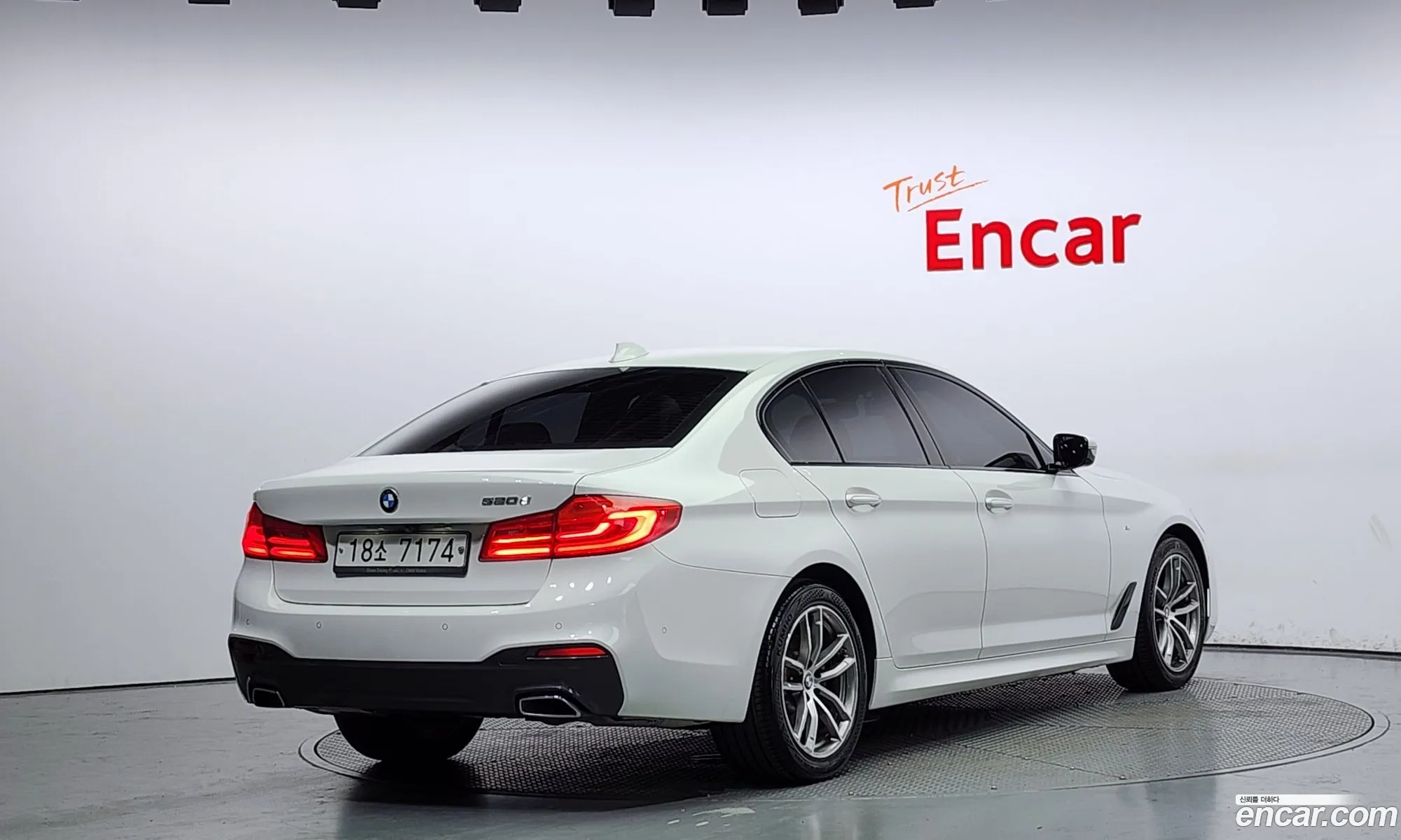 BMW 5Er 520D M Sports 2017 - фотография 15758453