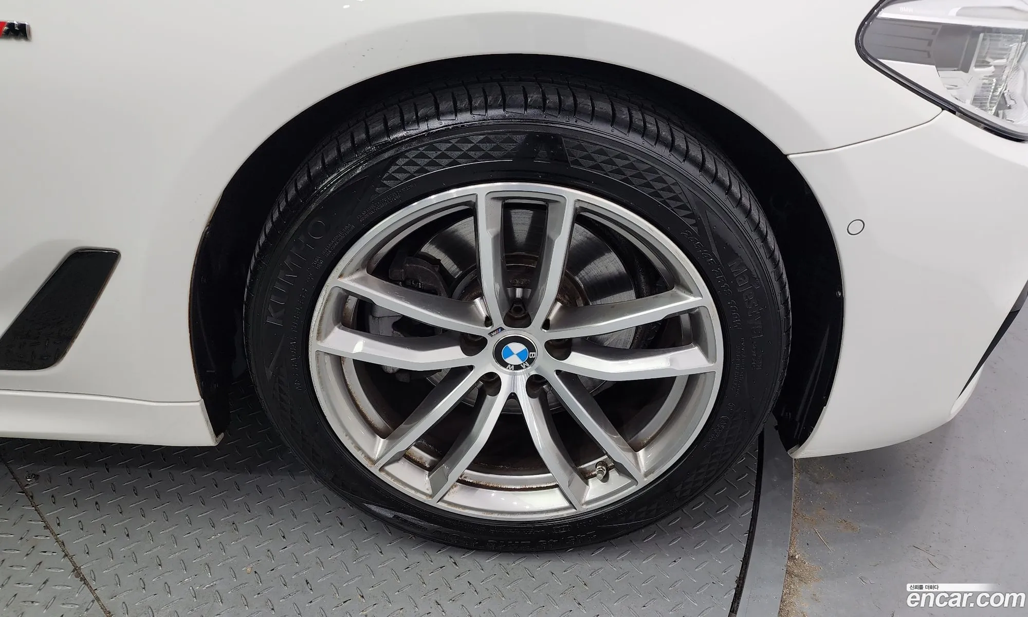 BMW 5Er 520D M Sports 2017 - фотография 15758456