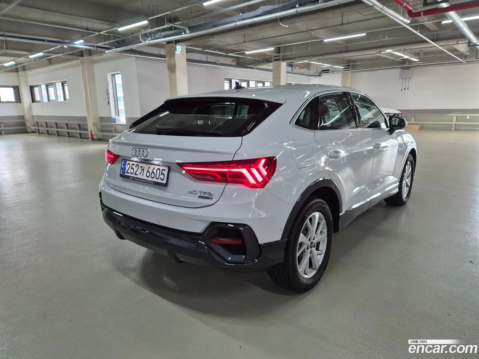 Audi Q3 40 Tfsi Quattro Sportback 2023 - фотография 8425395