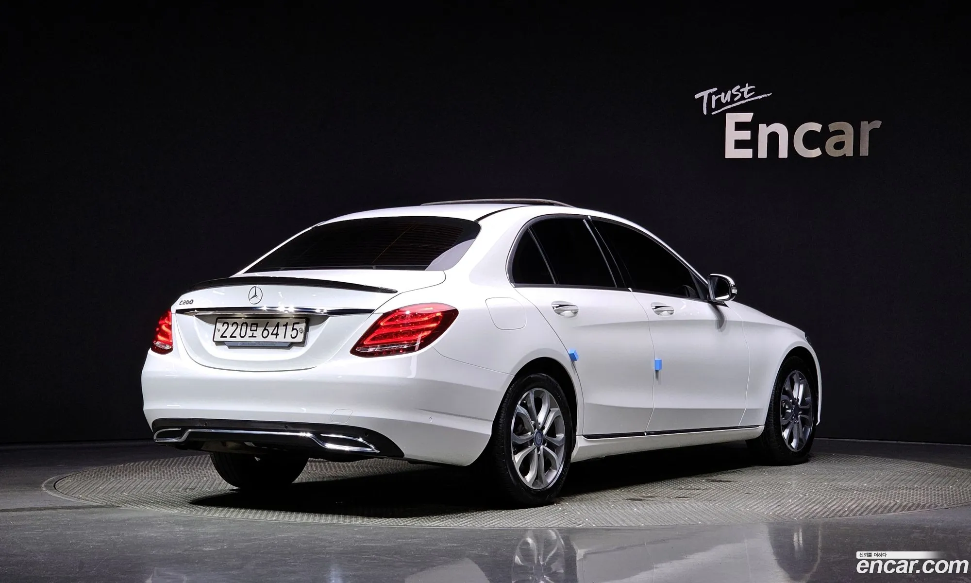 Mercedes C-Class W205 C200 Avantgarde - фотография 18614863