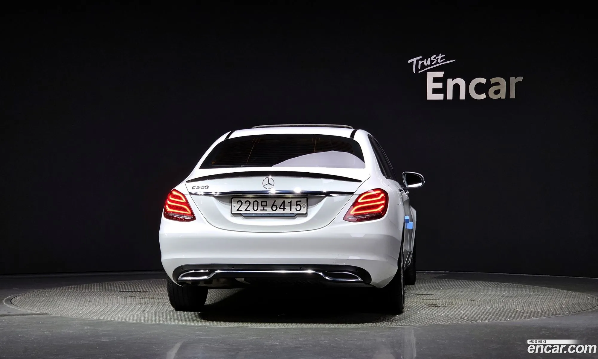 Mercedes C-Class W205 C200 Avantgarde - фотография 18614865