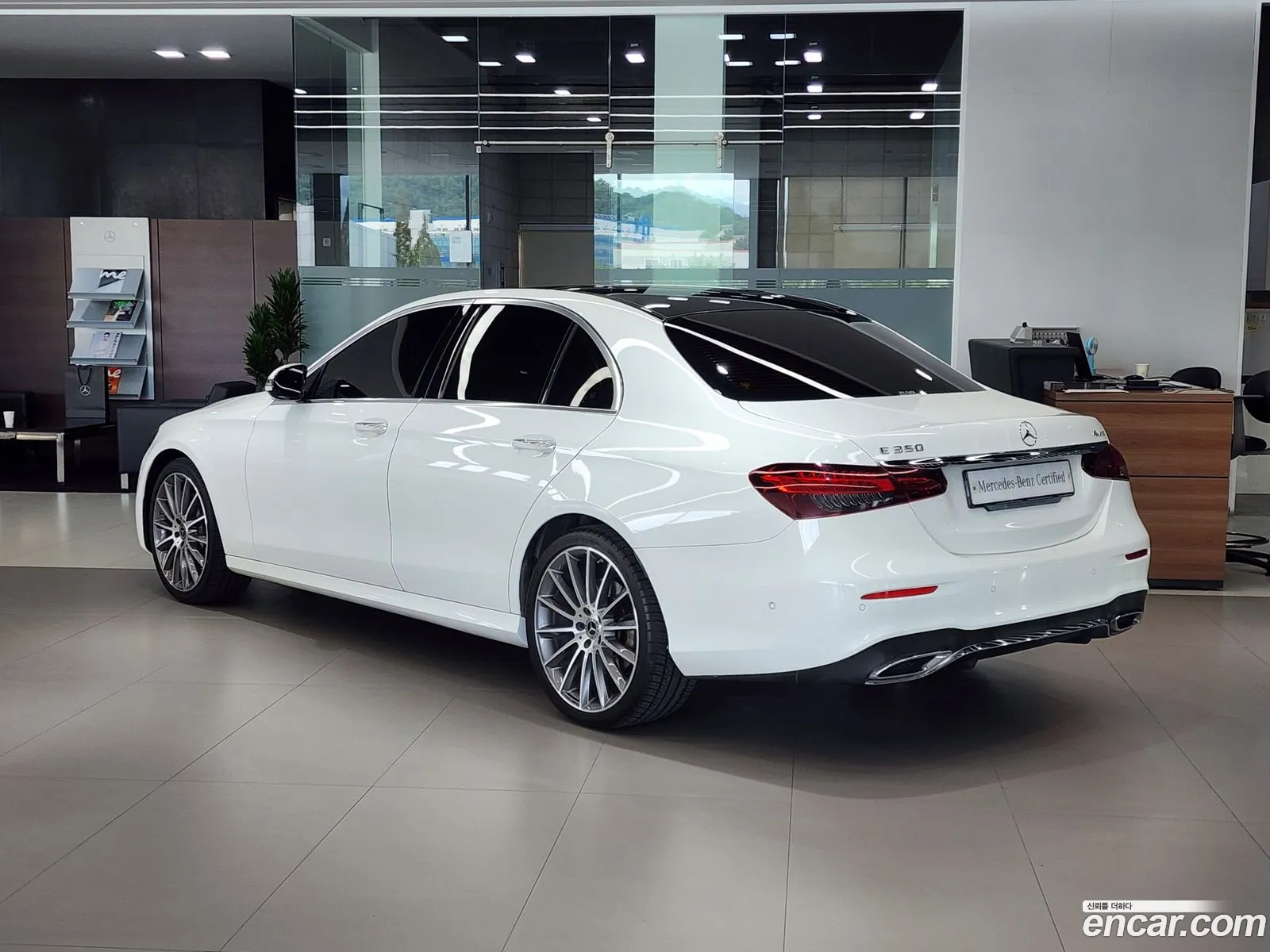 Mercedes E-Class W213 E350 4Matic Amg Line - фотография 18614923