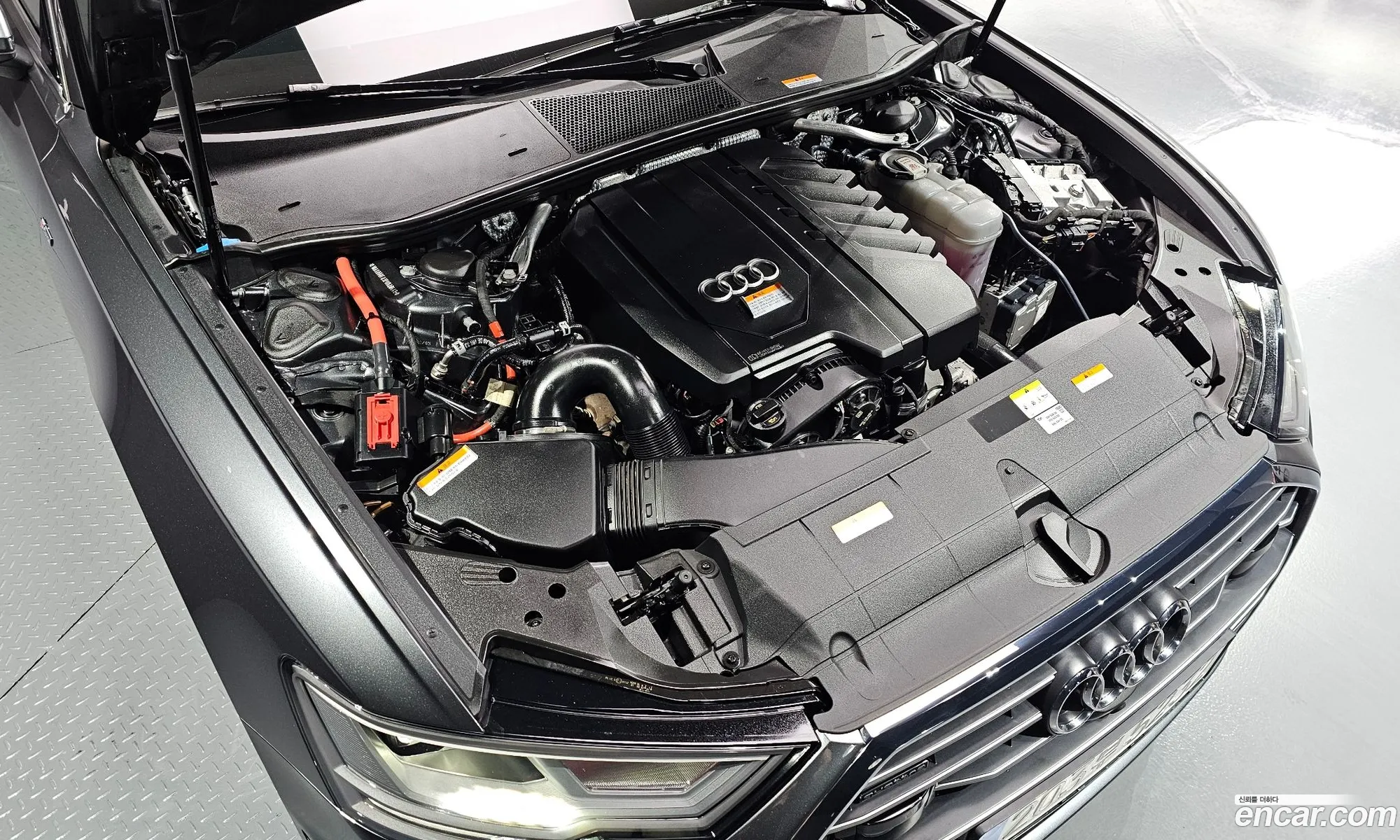 Audi A6 45 Tfsi Quattro Premium 2023 - фотография 8392290