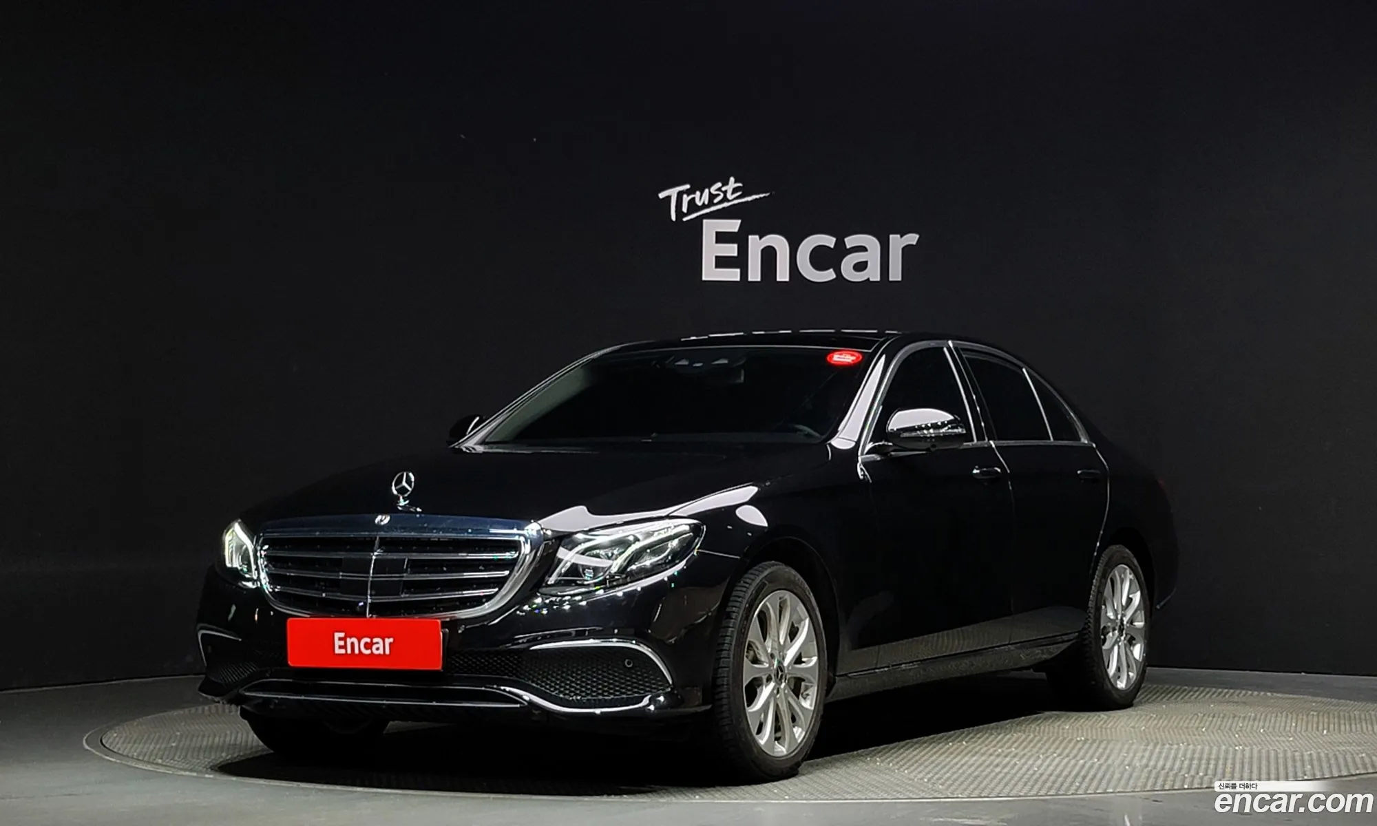 Mercedes-Benz E-Klasse V W213 S213 C238 E300 4Matic Exclusive 2019 - фотография 18557926