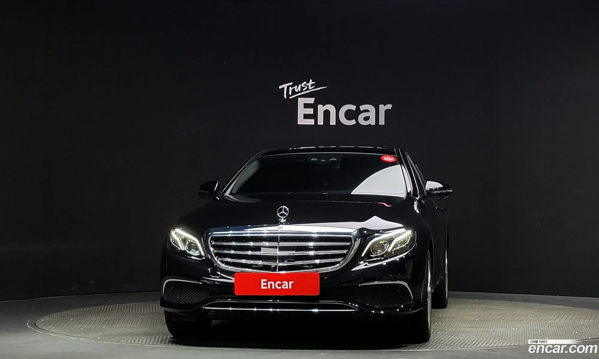 Mercedes-Benz E-Klasse V W213 S213 C238 E300 4Matic Exclusive 2019 - фотография 18557928