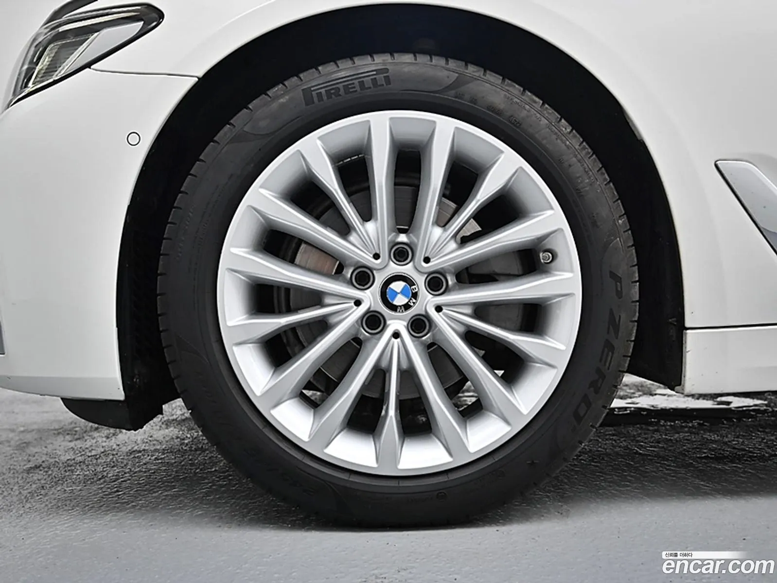 BMW 5Er 520I Luxury 2023 - фотография 16193800