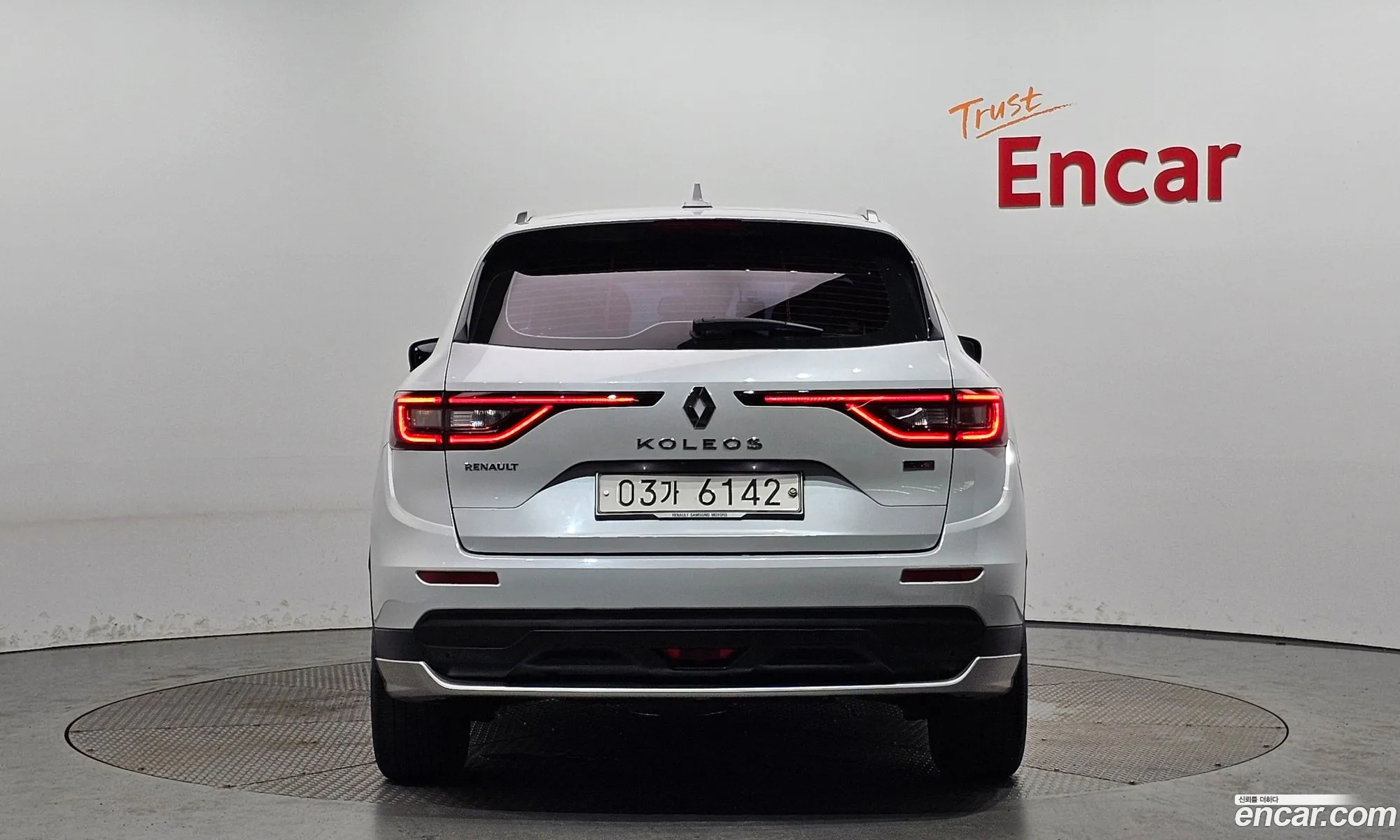 Renault Samsung Qm6 Gasoline 2Wd Re 2017 - фотография 2428086