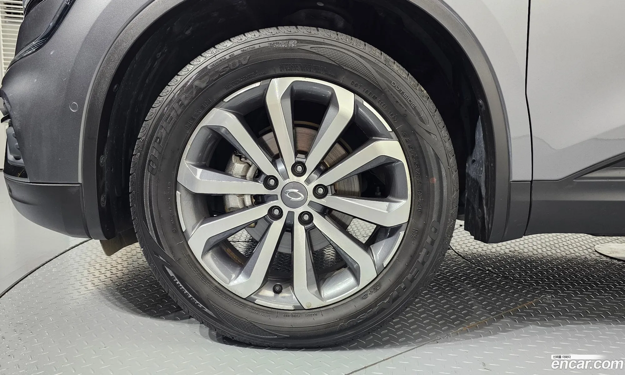 Renault Samsung Qm6 20 Lpe Re 2Wd 2020 - фотография 2325795