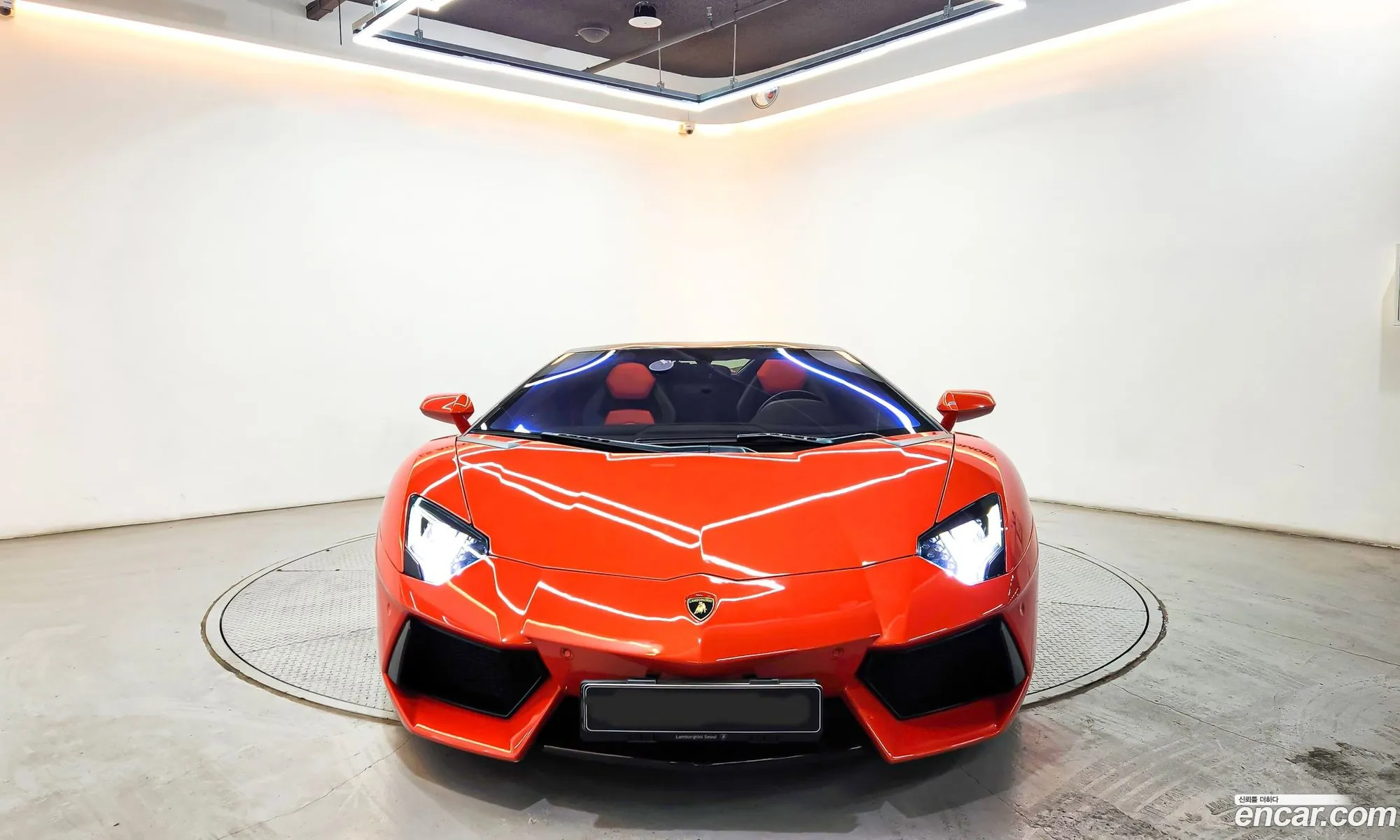 Lamborghini Aventador Lp700-4 Roadster 2015 - фотография 3750487