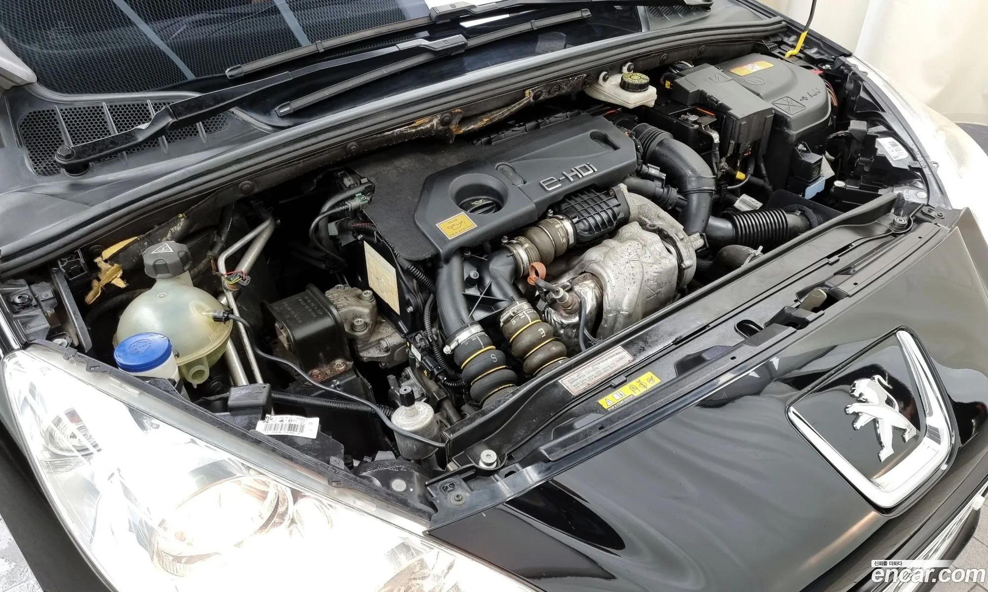 Peugeot 308 16 E-Hdi 2014 - фотография 4702551