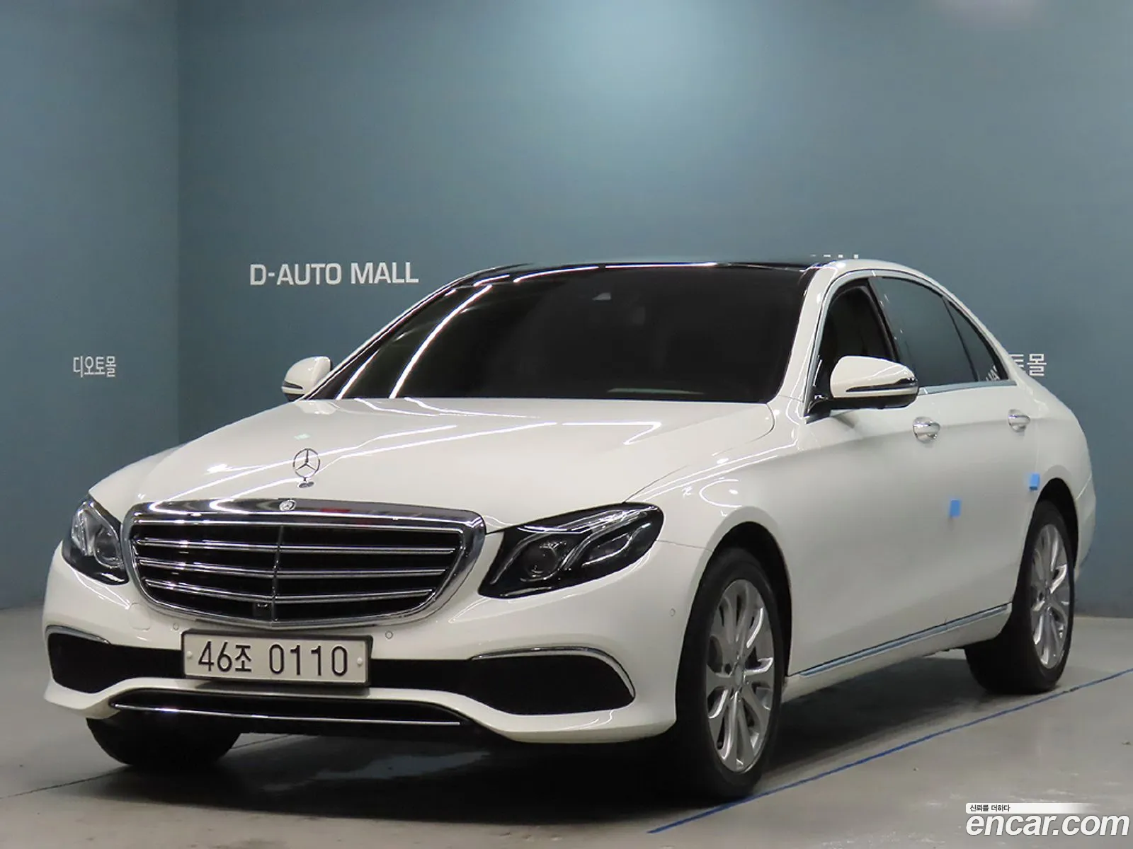 Mercedes-Benz E-Klasse E300 4Matic Exclusive 2017 - фотография 18563207
