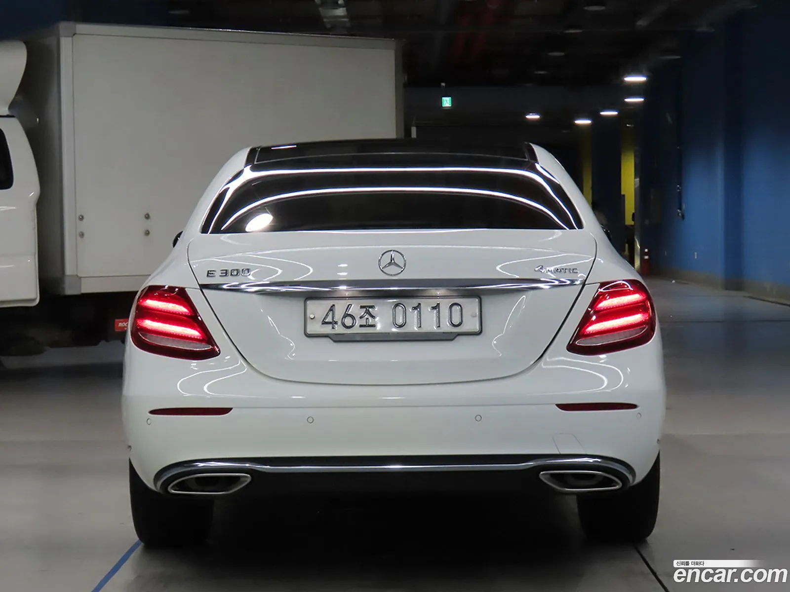 Mercedes-Benz E-Klasse E300 4Matic Exclusive 2017 - фотография 18563210