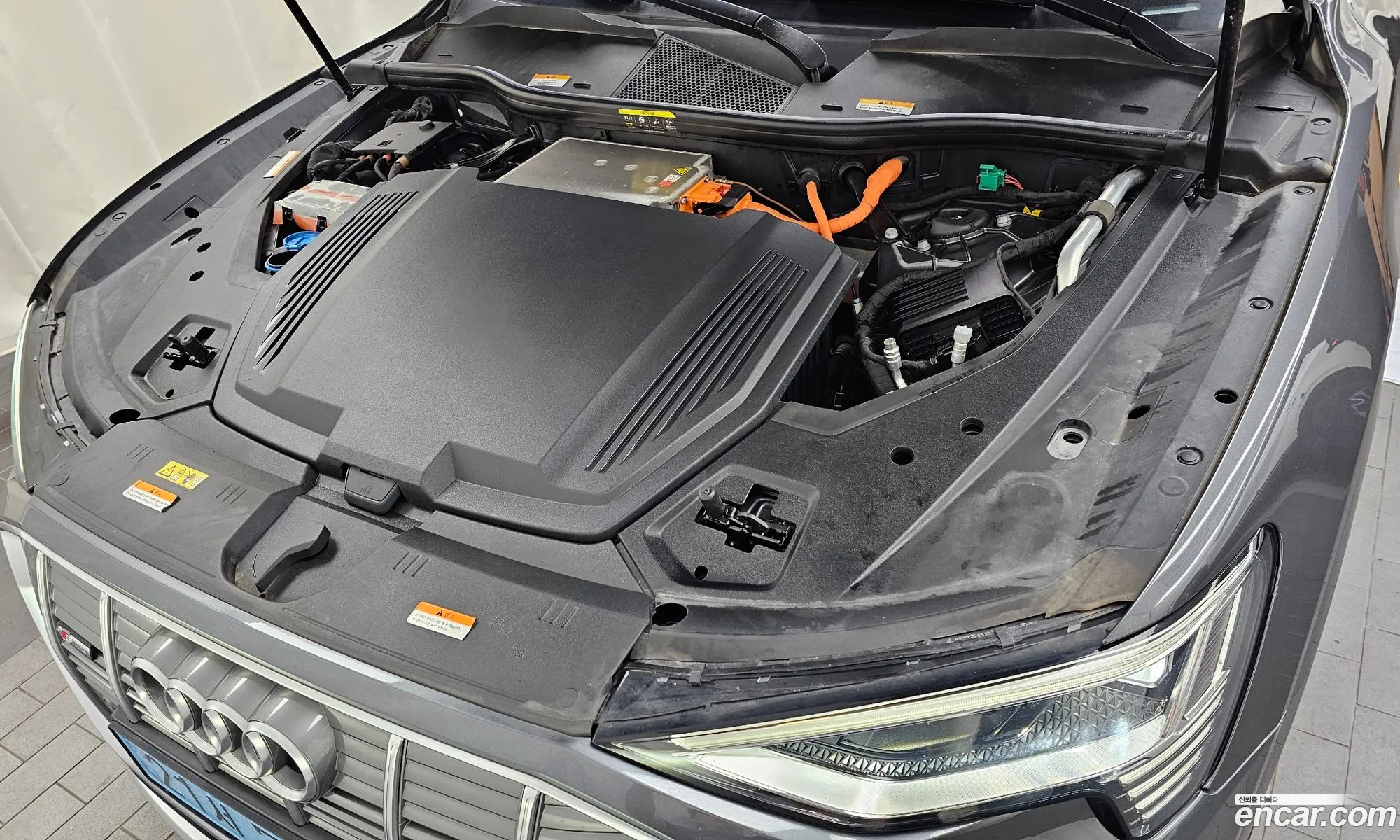 Audi E-Tron I 55 Quattro Sportback 2022 - фотография 8471422