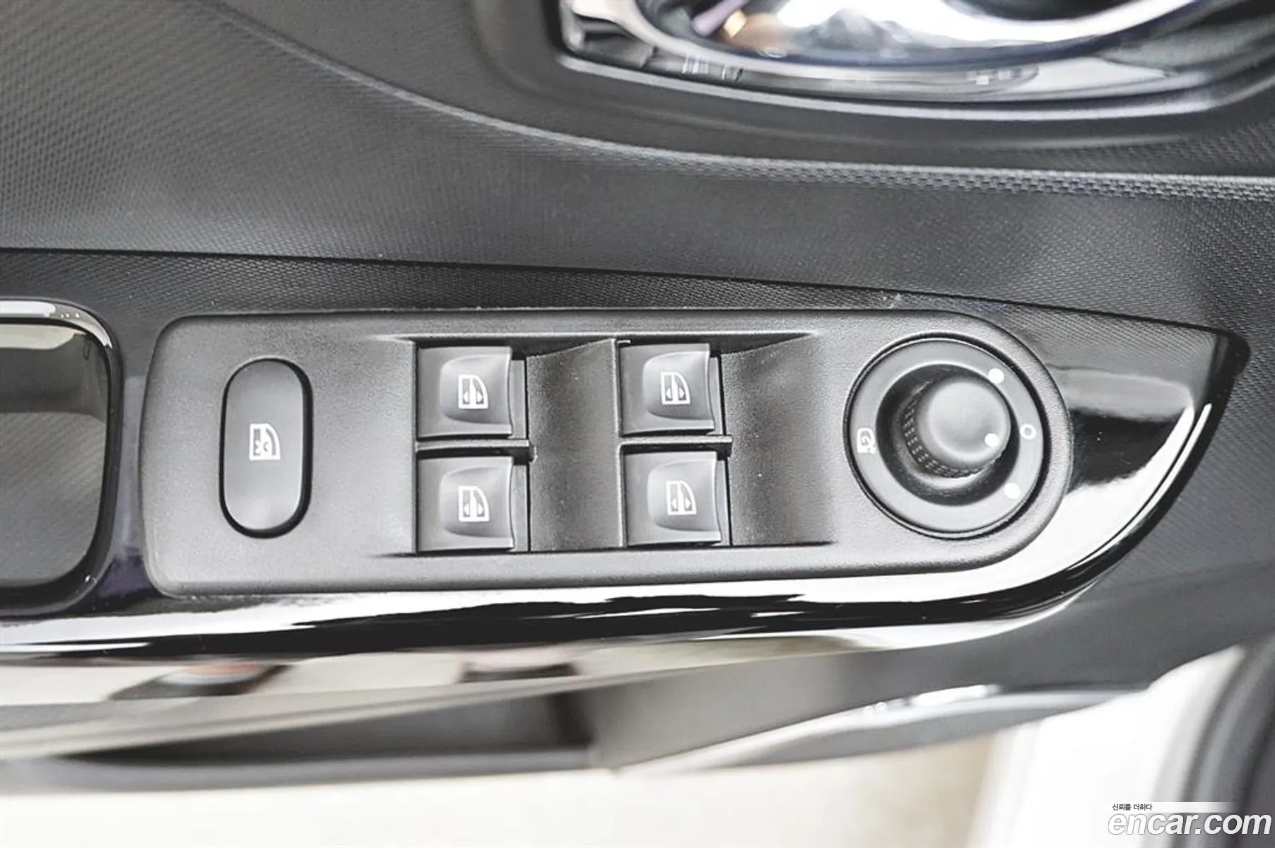 Renault Samsung Qm3 Re 2015 - фотография 2450244