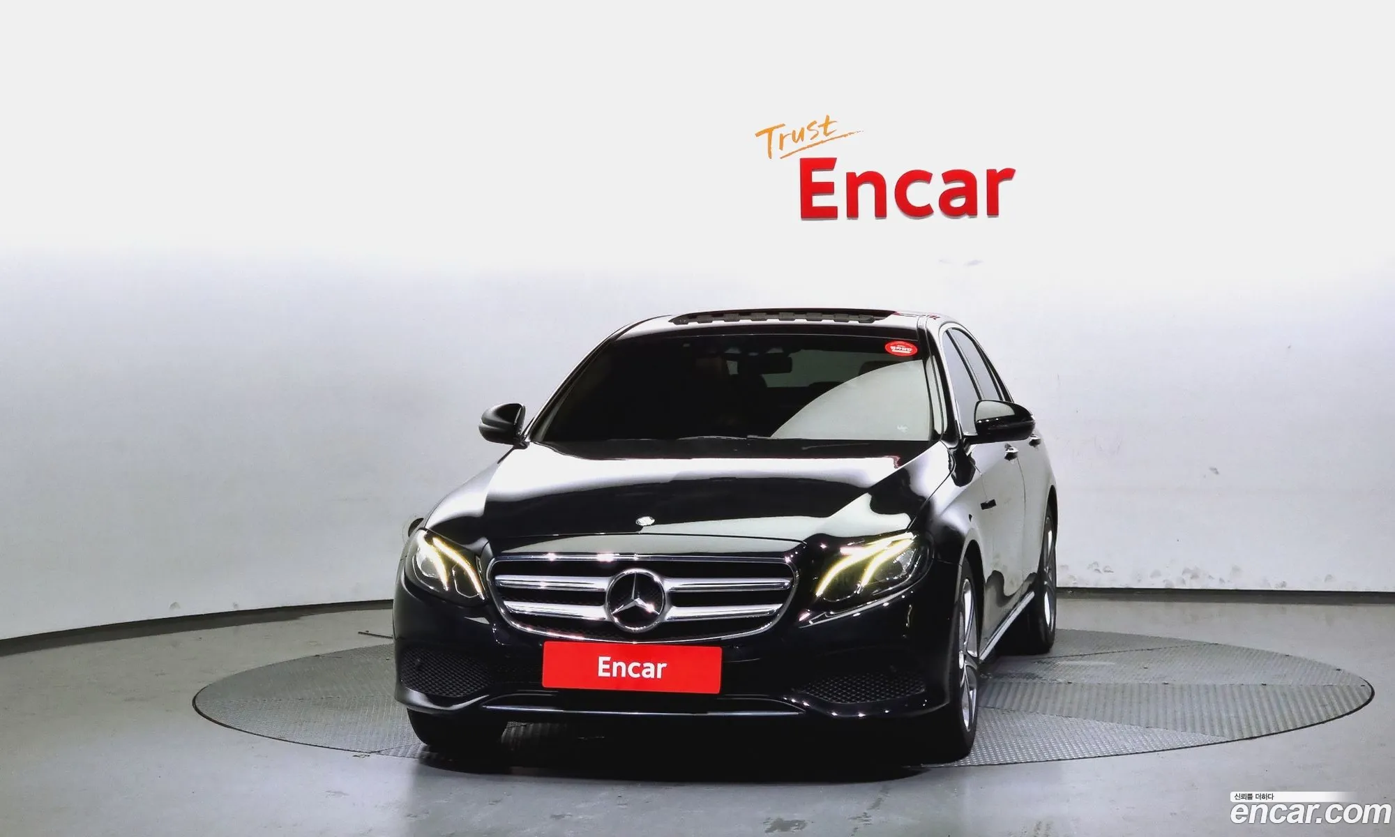 Mercedes-Benz E-Klasse E200 Avant Garde 2017 - фотография 18581066