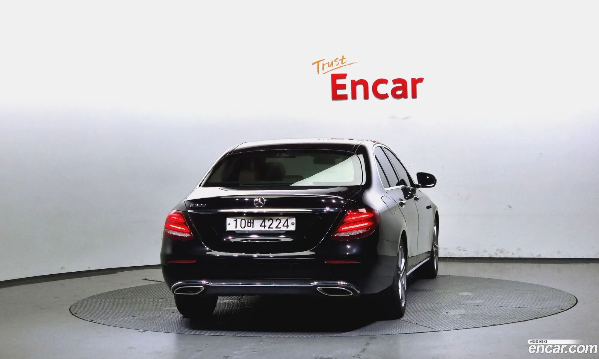 Mercedes-Benz E-Klasse E200 Avant Garde 2017 - фотография 18581067