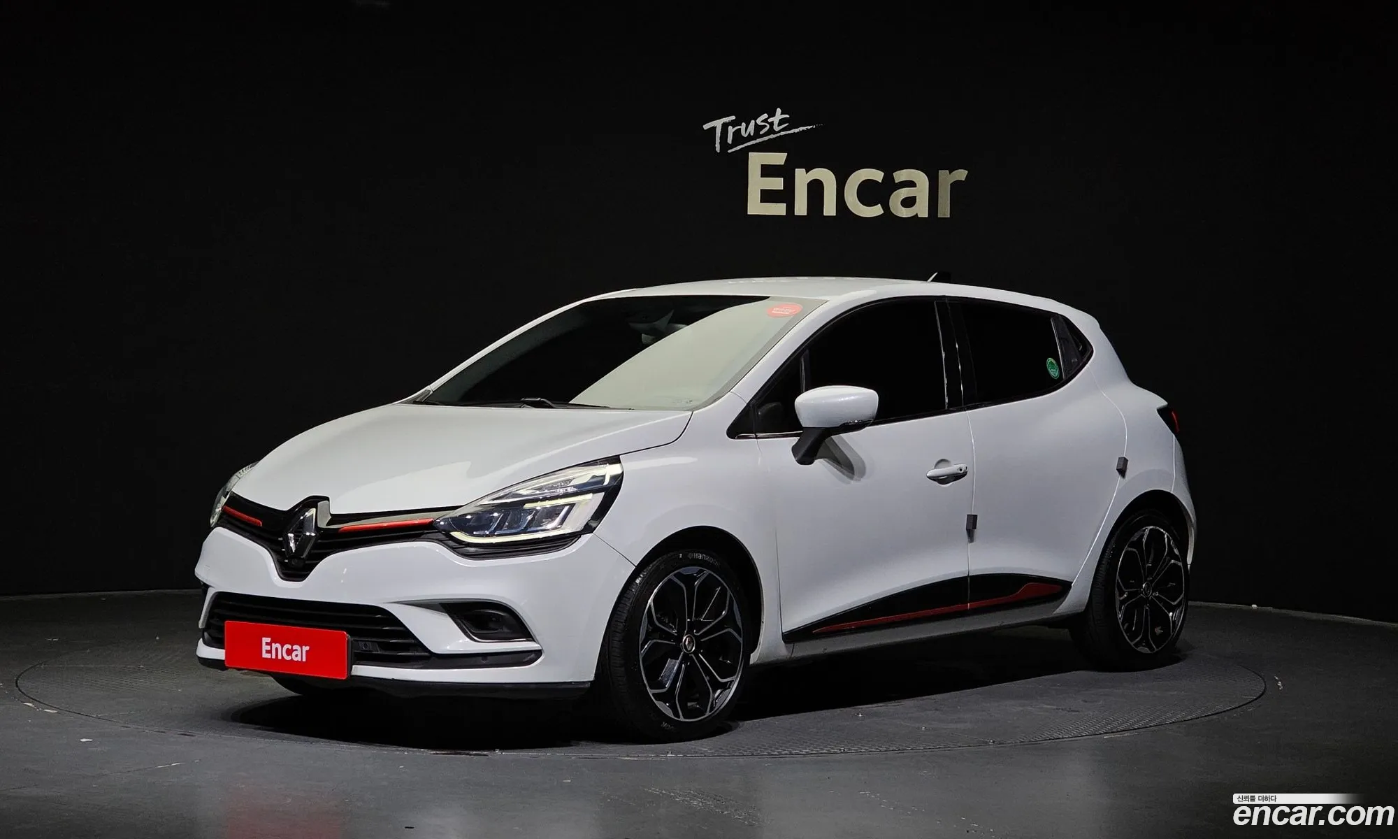 Renault Samsung Clio Intense 2018 - фотография 1869314