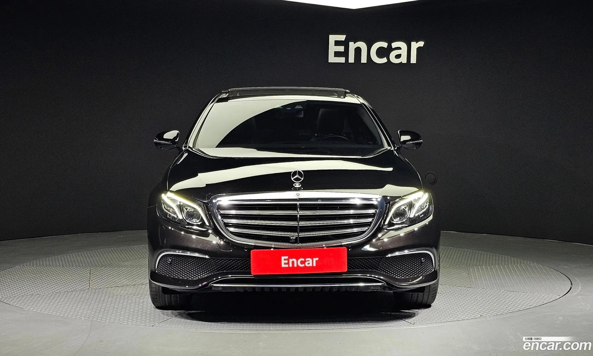 Mercedes-Benz E-Klasse V W213 S213 C238 E300 4Matic Exclusive 2019 - фотография 18581001