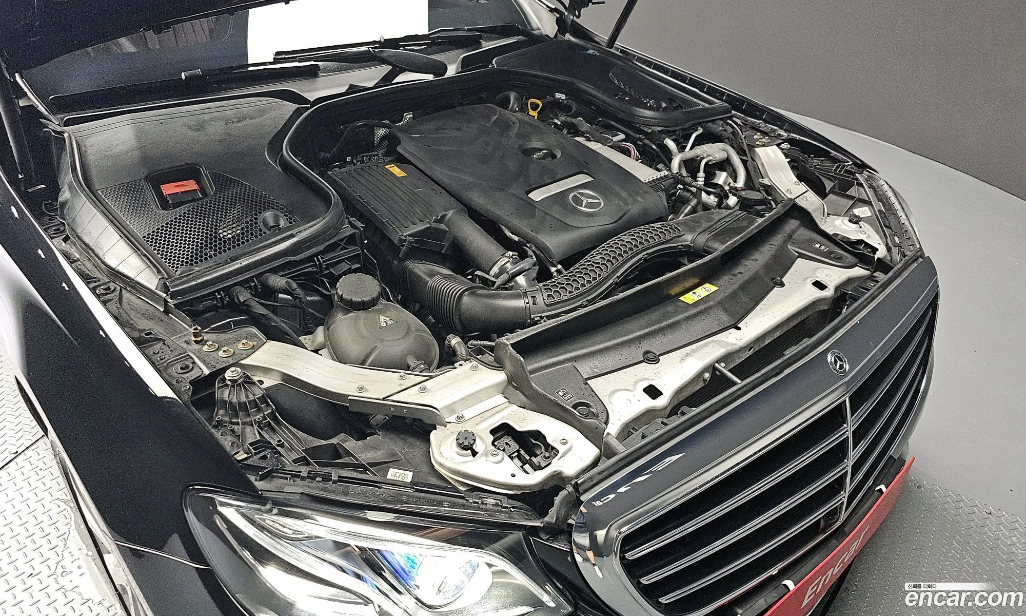 Mercedes-Benz E-Klasse V W213 S213 C238 E300 4Matic Exclusive 2019 - фотография 18581004