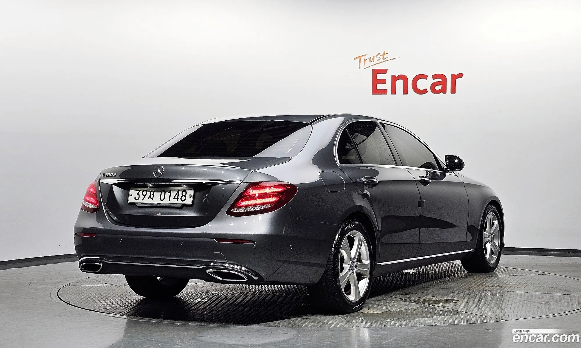 Mercedes-Benz E-Klasse E220D Avant Garde 2017 - фотография 18507500
