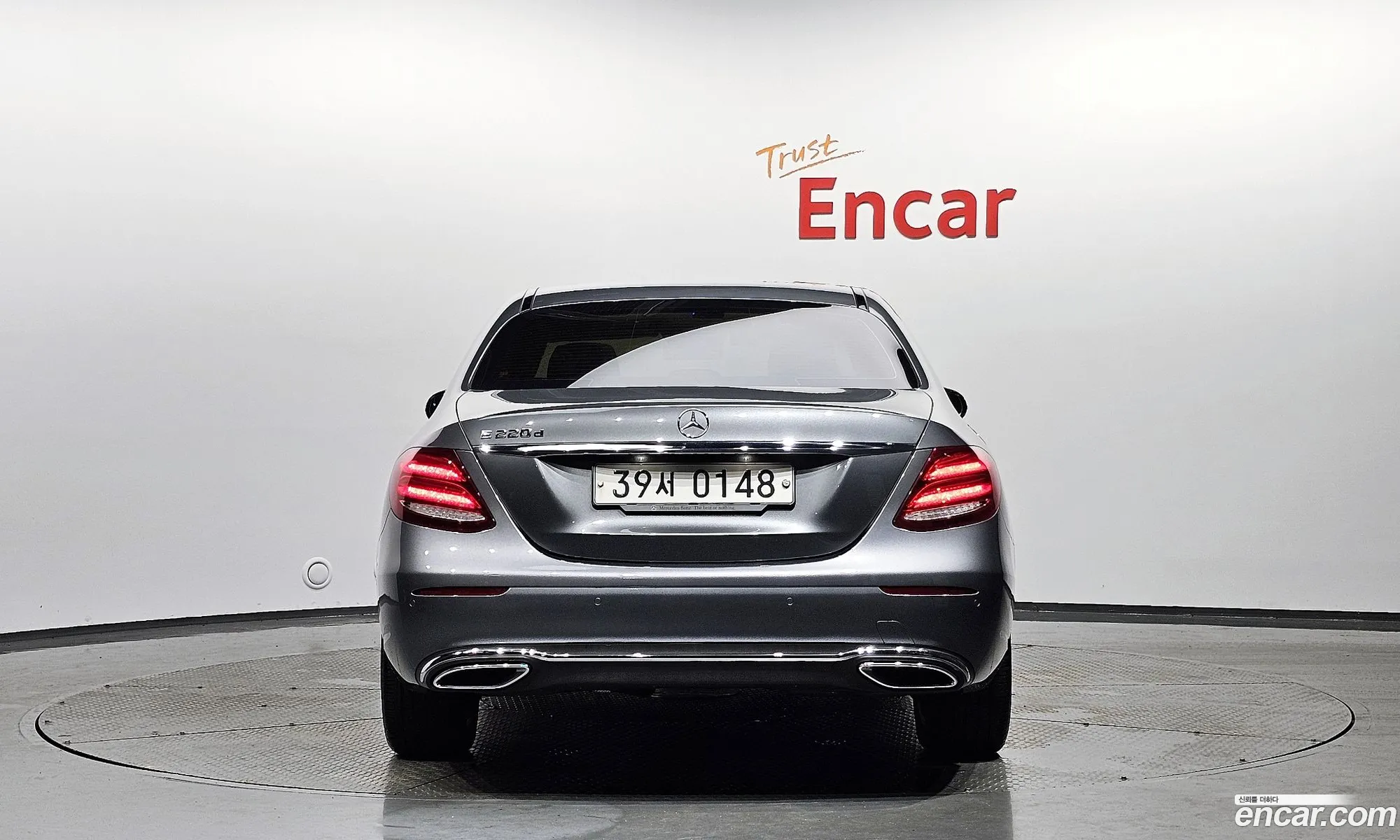 Mercedes-Benz E-Klasse E220D Avant Garde 2017 - фотография 18507502