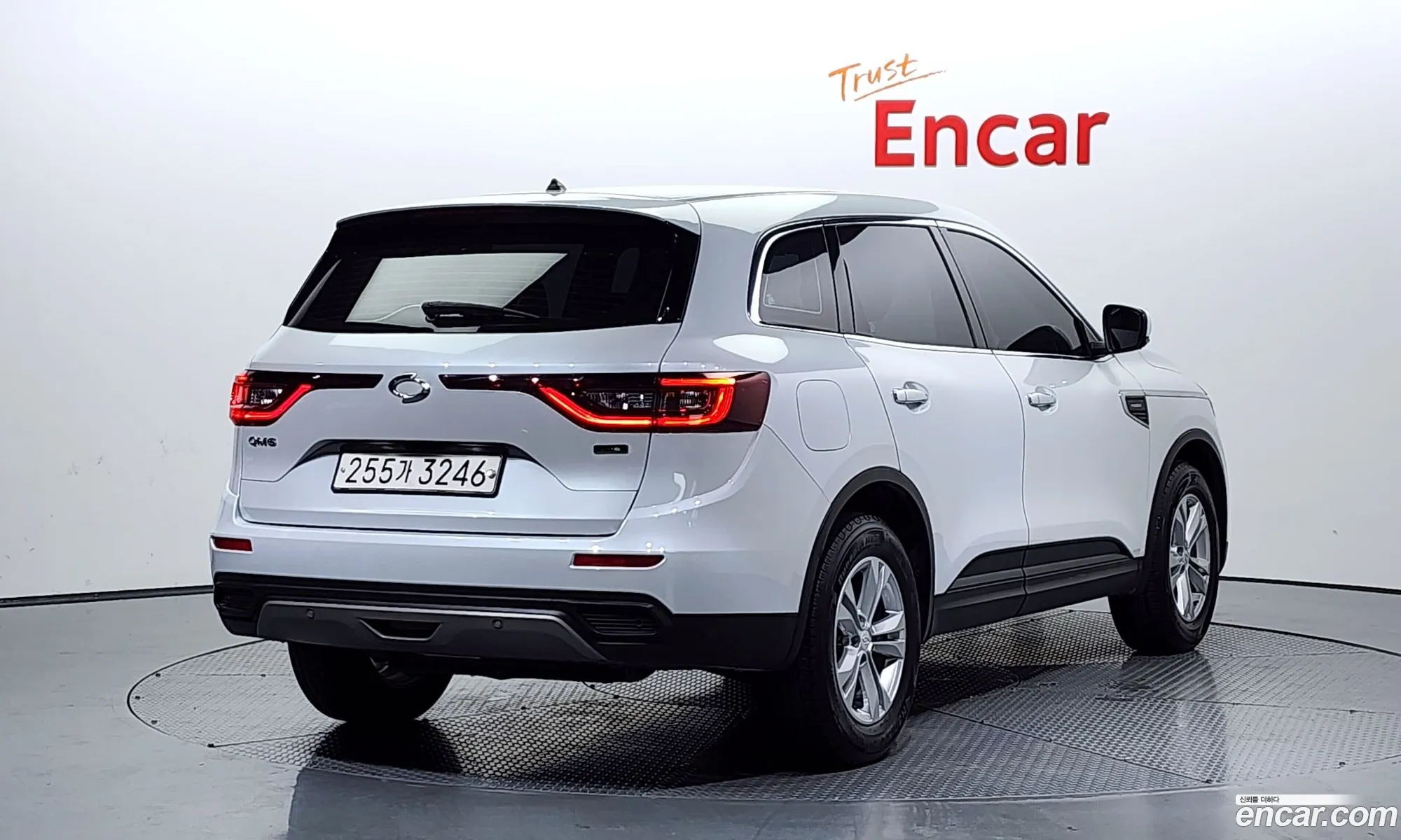 Renault Samsung Qm6 20 Lpe Se 2Wd 2020 - фотография 2083422