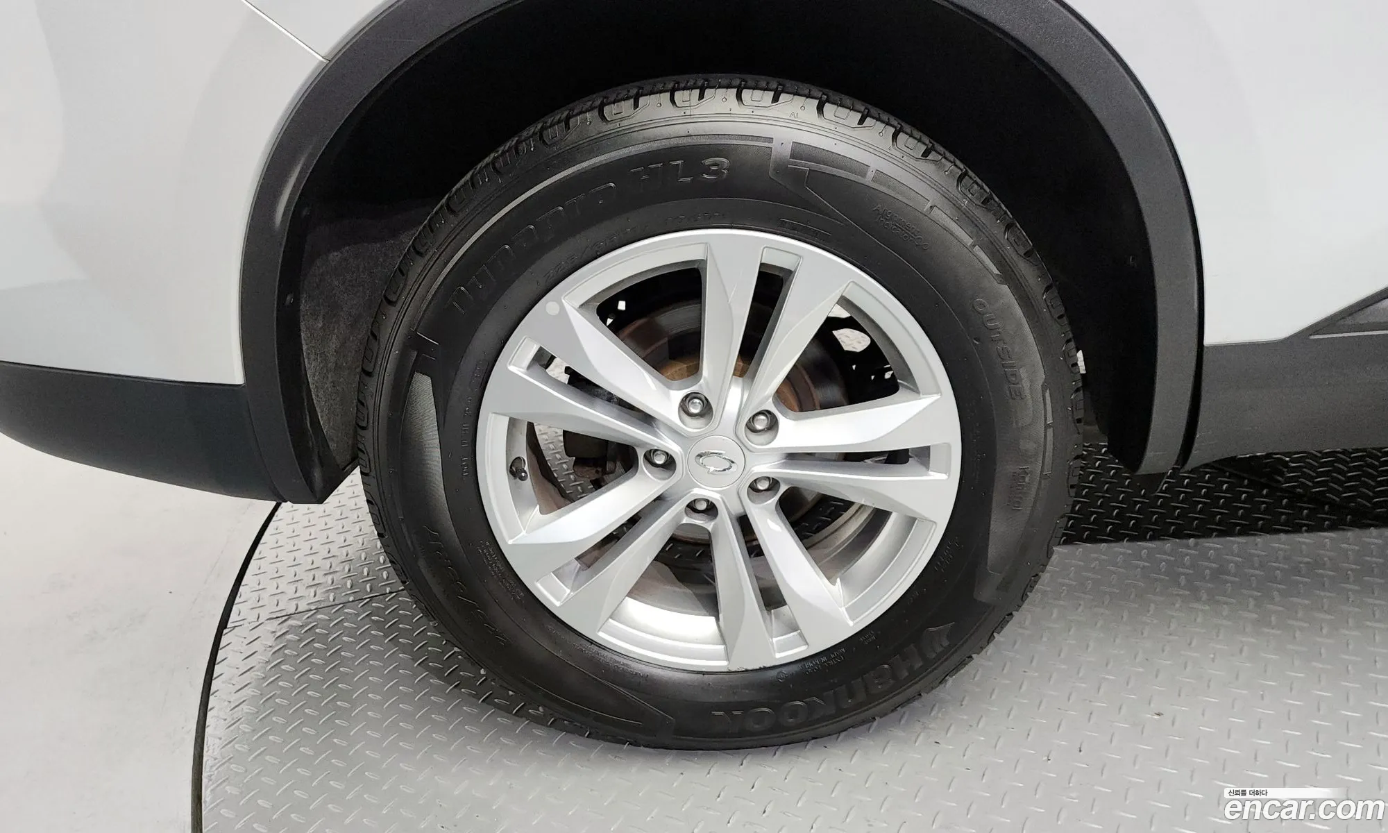 Renault Samsung Qm6 20 Lpe Se 2Wd 2020 - фотография 2083425