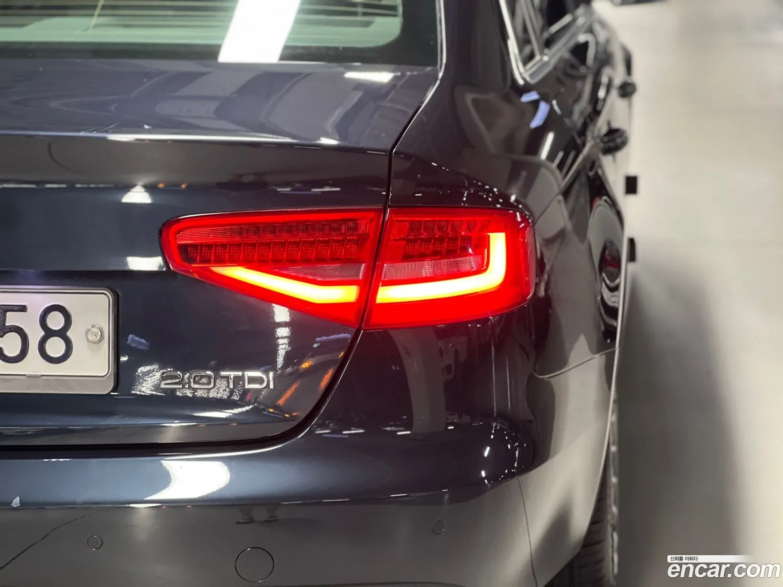Audi A4 Iv B8 20 Tdi 2013 - фотография 8408045