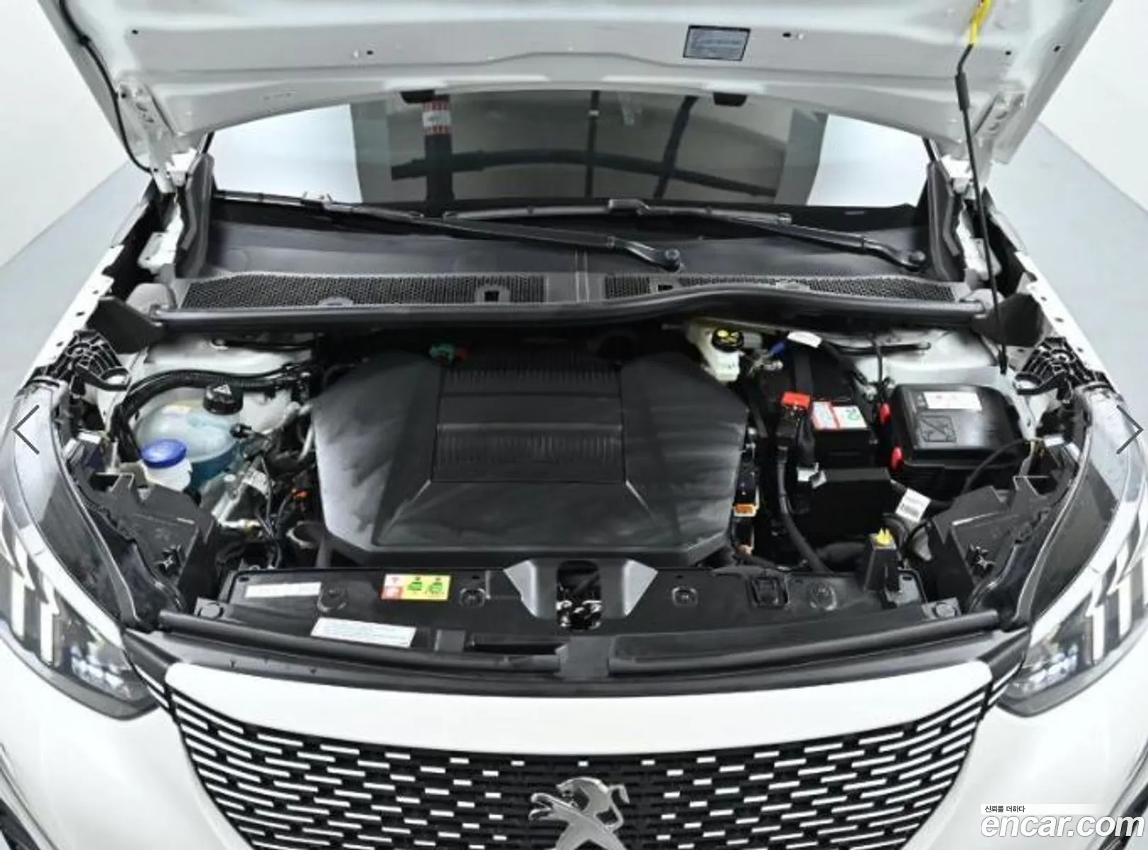 Peugeot 2008 Ev Gt 2023 - фотография 4702538