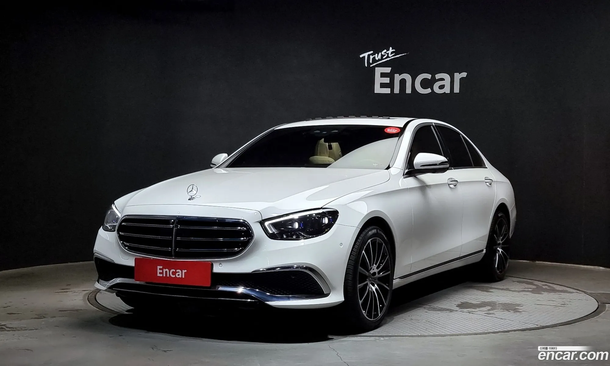 Mercedes-Benz E-Klasse E250 Exclusive 2023 - фотография 18598520