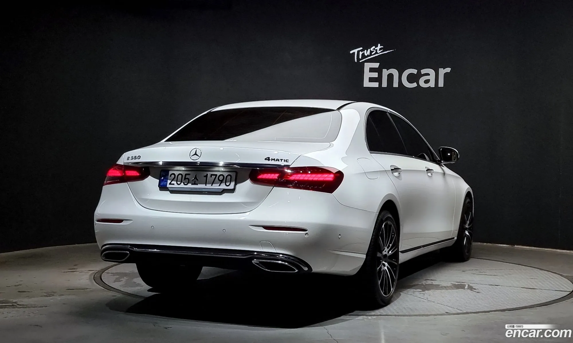 Mercedes-Benz E-Klasse E250 Exclusive 2023 - фотография 18598521