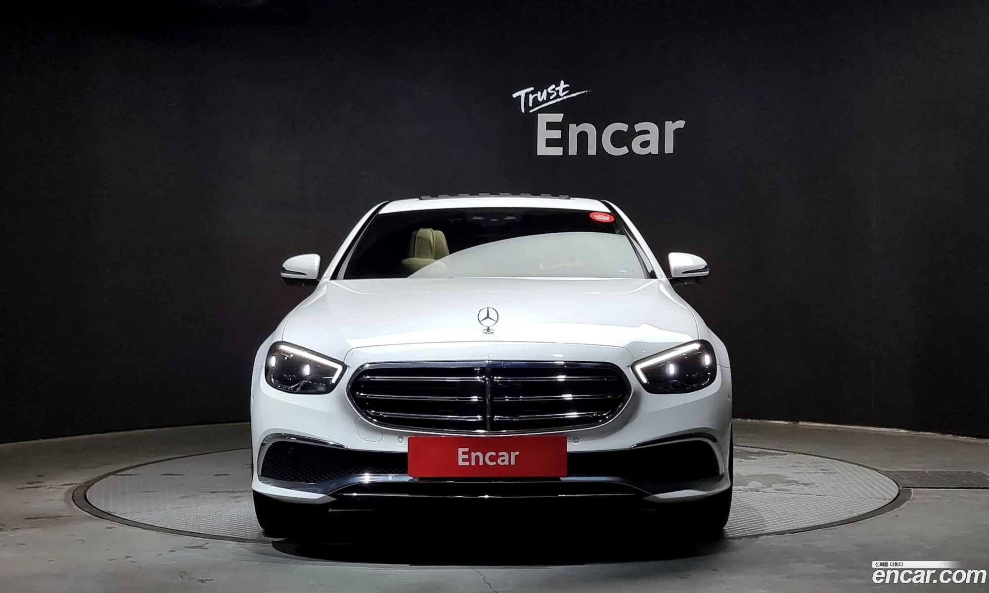 Mercedes-Benz E-Klasse E250 Exclusive 2023 - фотография 18598522
