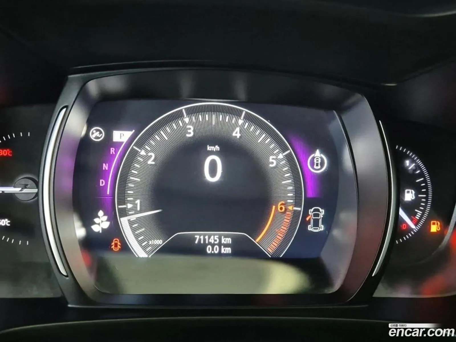 Renault Samsung Qm6 20 Gde Le 2Wd 2020 - фотография 2450672