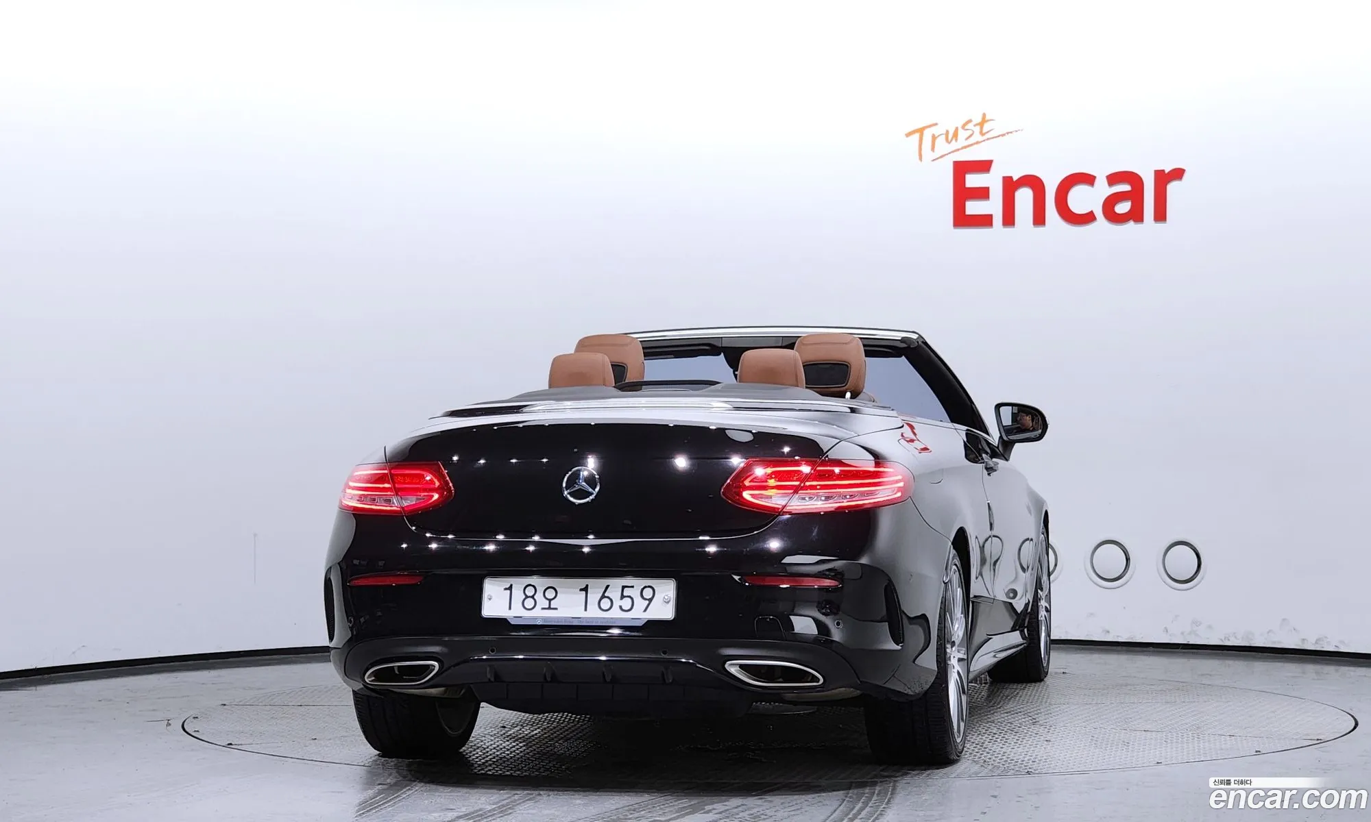 Mercedes C-Class W205 C200 Cabriolet - фотография 18404825