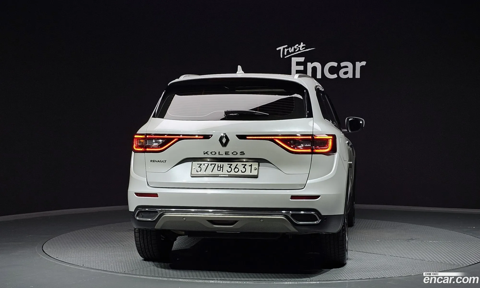 Renault Samsung Qm6 20 Lpe Re Signature 2Wd 2020 - фотография 1874313