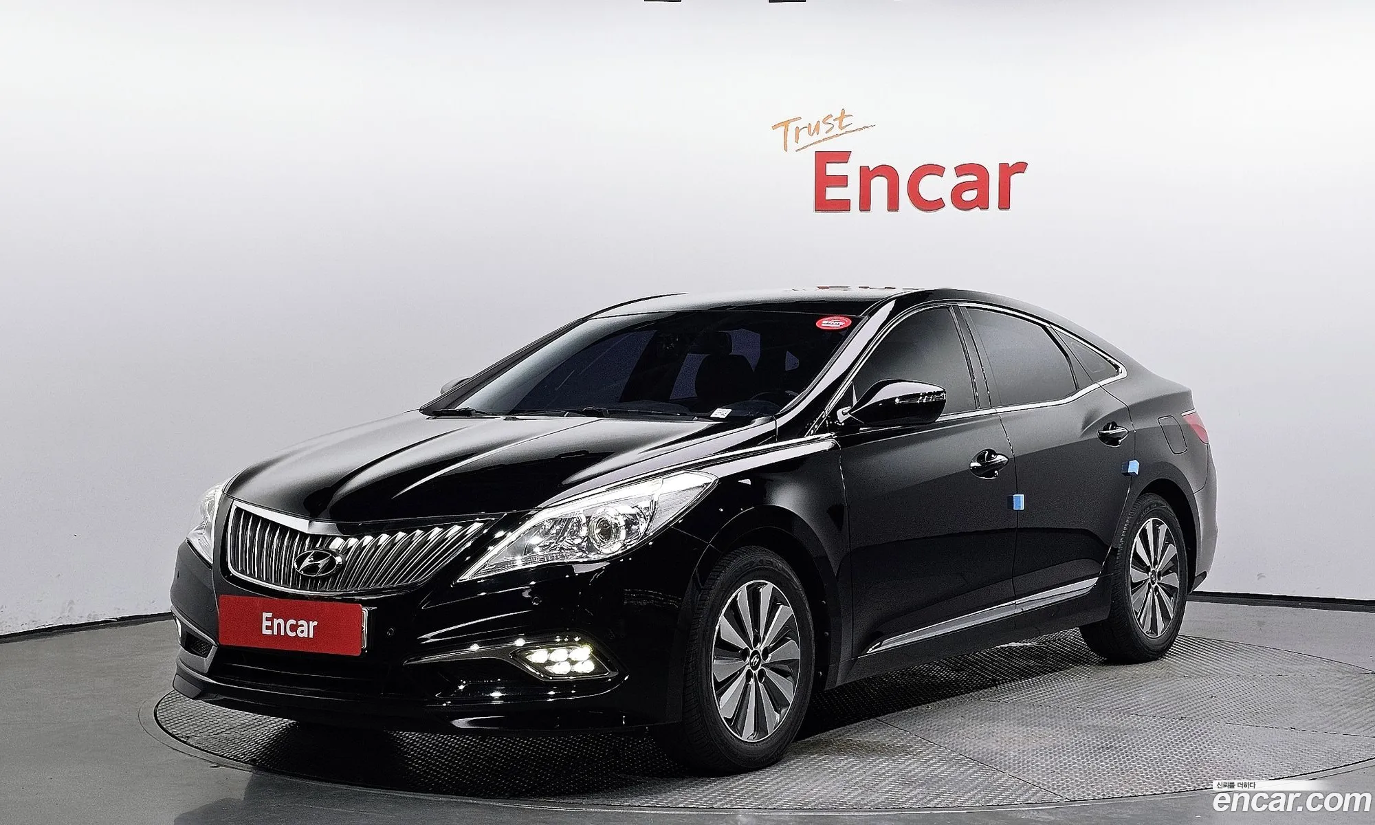 Hyundai Grandeur V Premium 2015 - фотография 18997558