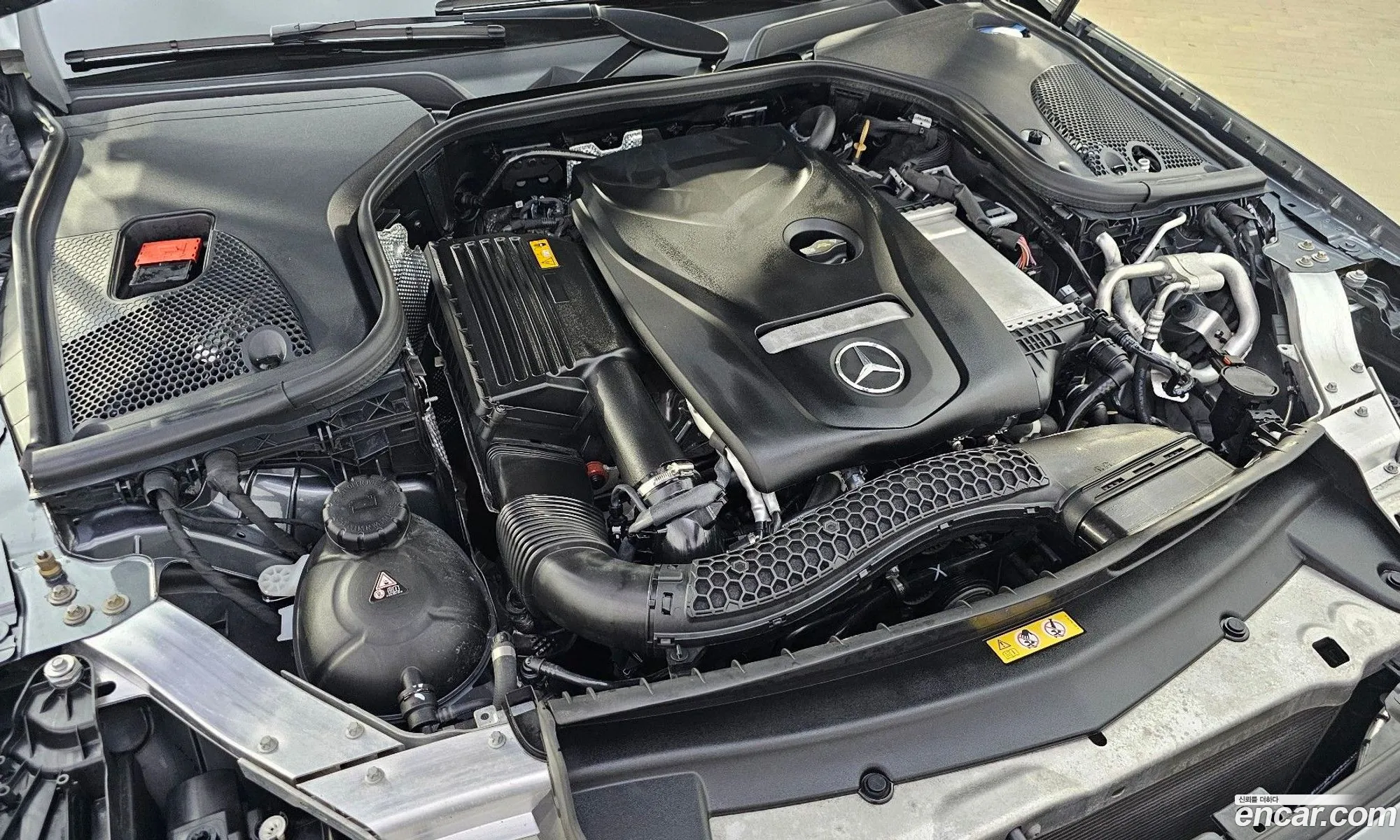 Mercedes-Benz E-Klasse V W213 S213 C238 E300 Avantgarde 2019 - фотография 18529100