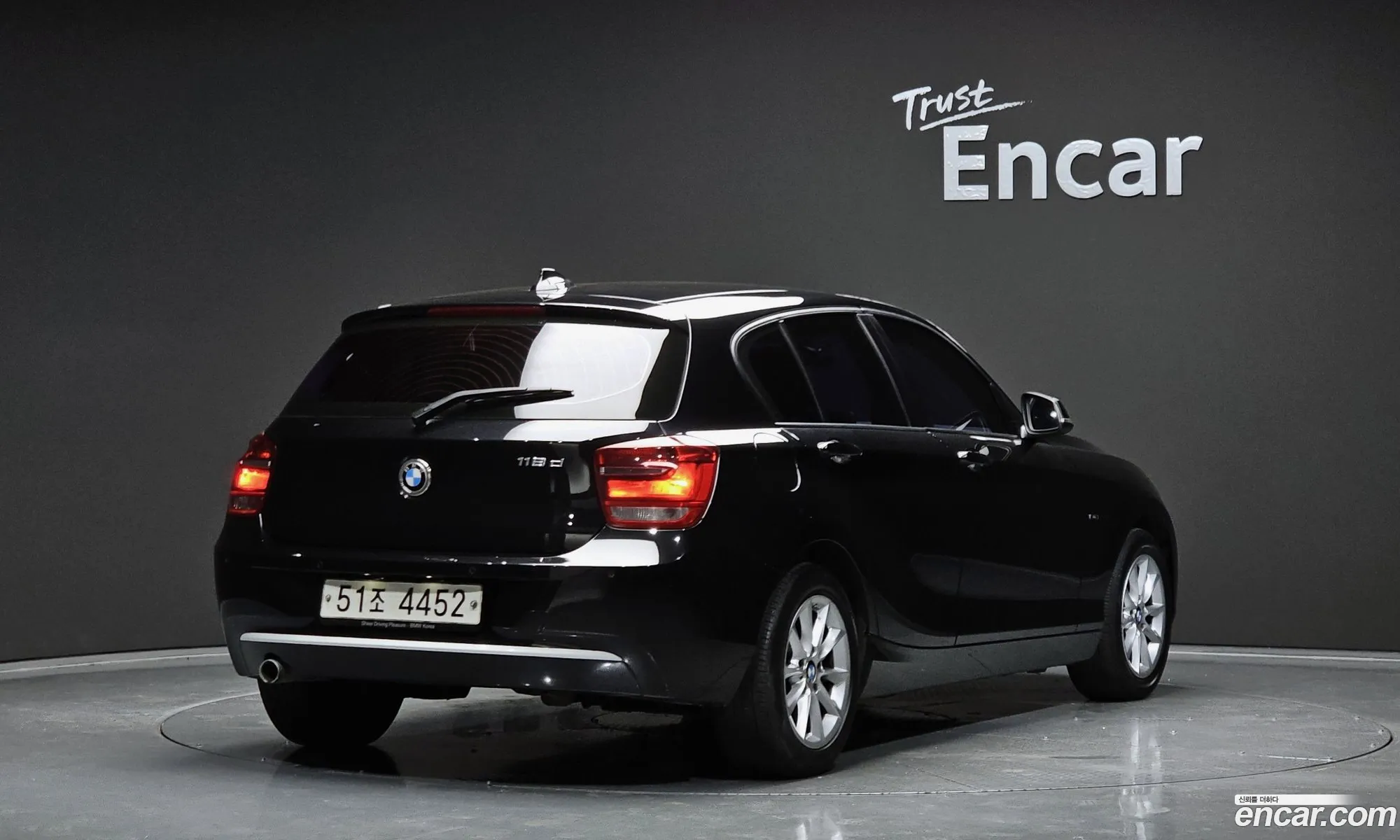 BMW 1Er 118D Urban 5 Door 2014 - фотография 15424894