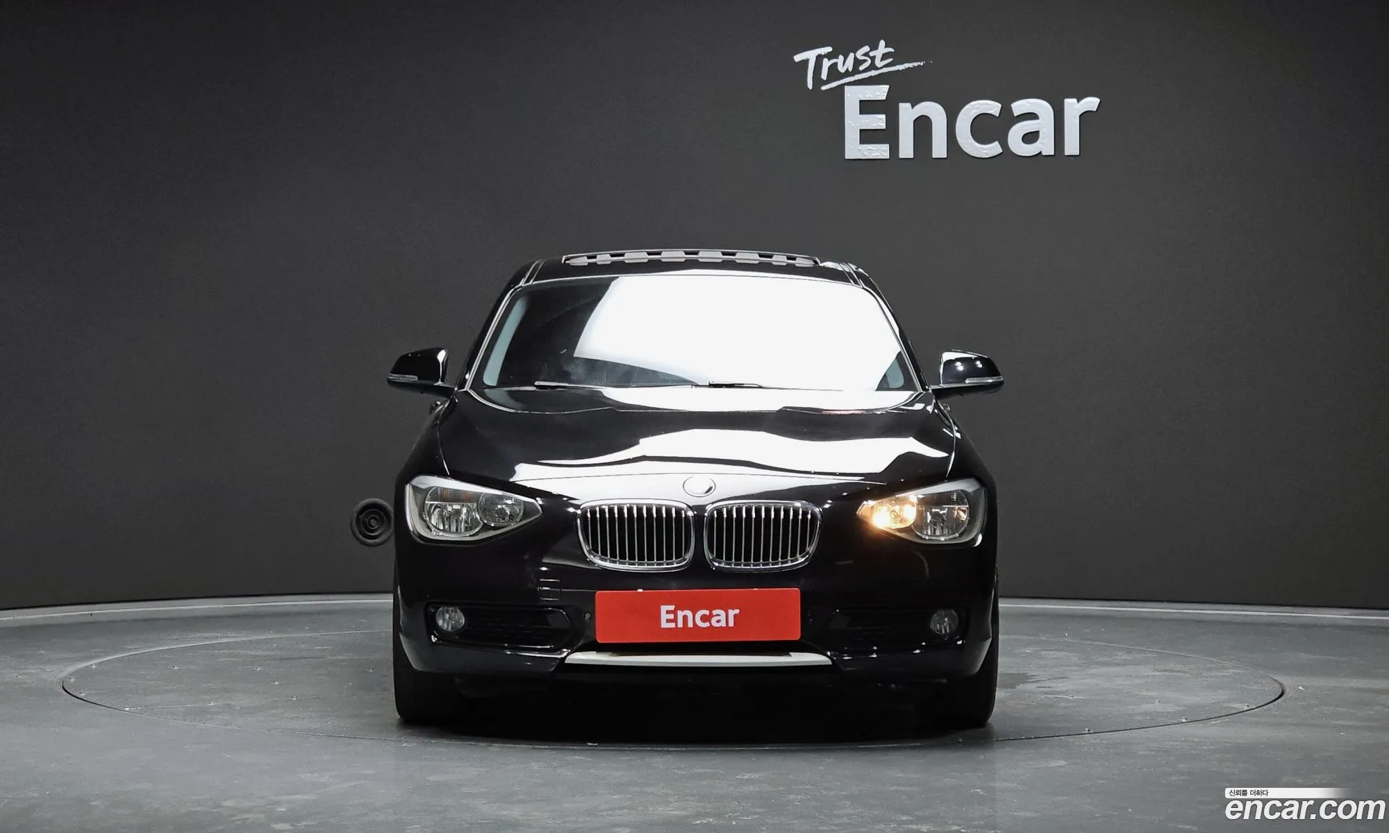 BMW 1Er 118D Urban 5 Door 2014 - фотография 15424895