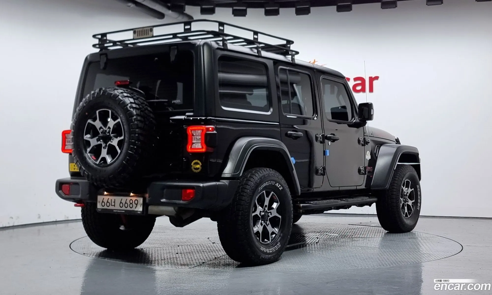 Jeep Wrangler 20 Rubicon High 4-Door 2018 - фотография 5931351