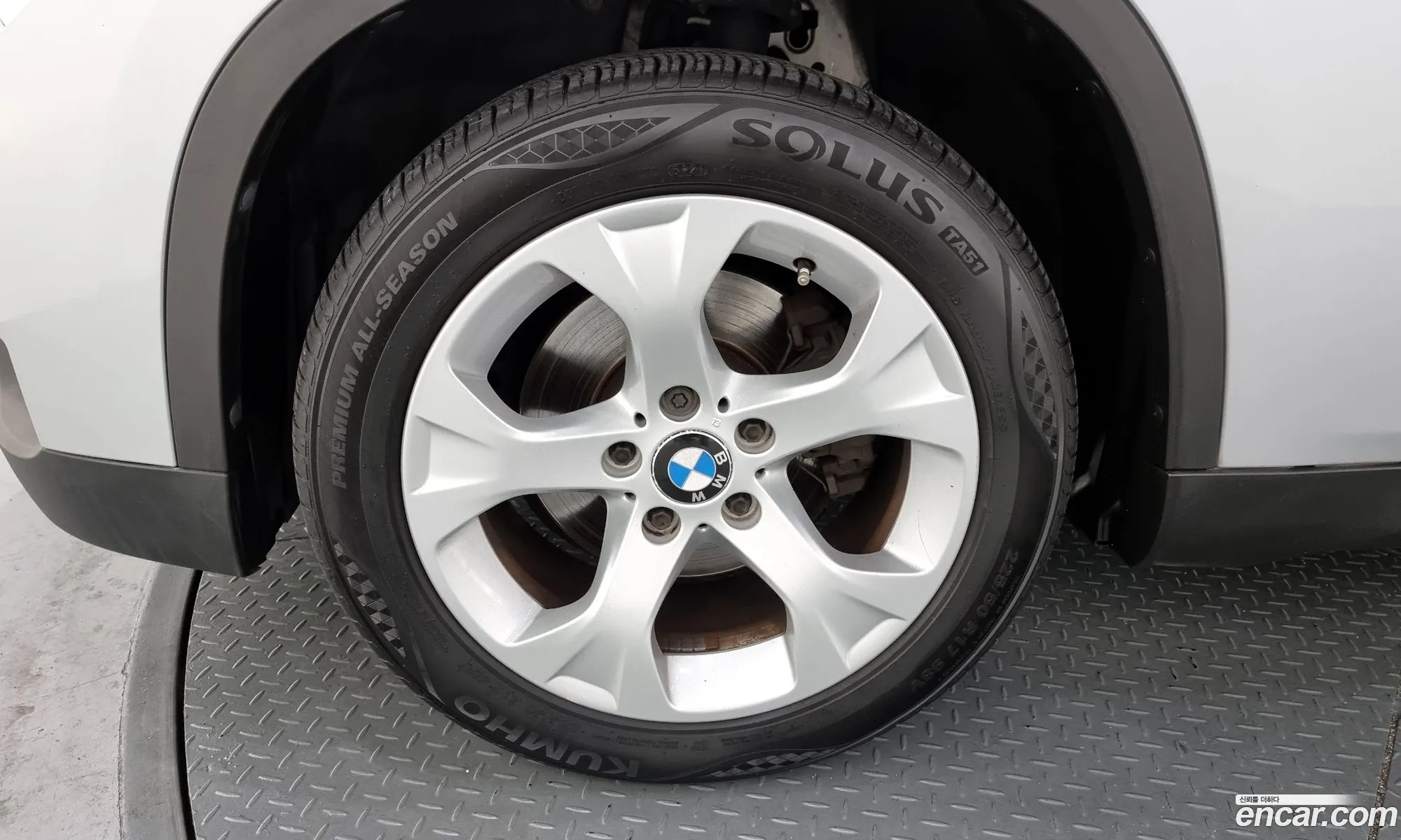 BMW X1 I E84 xDrive 18D 2014 - фотография 15363099