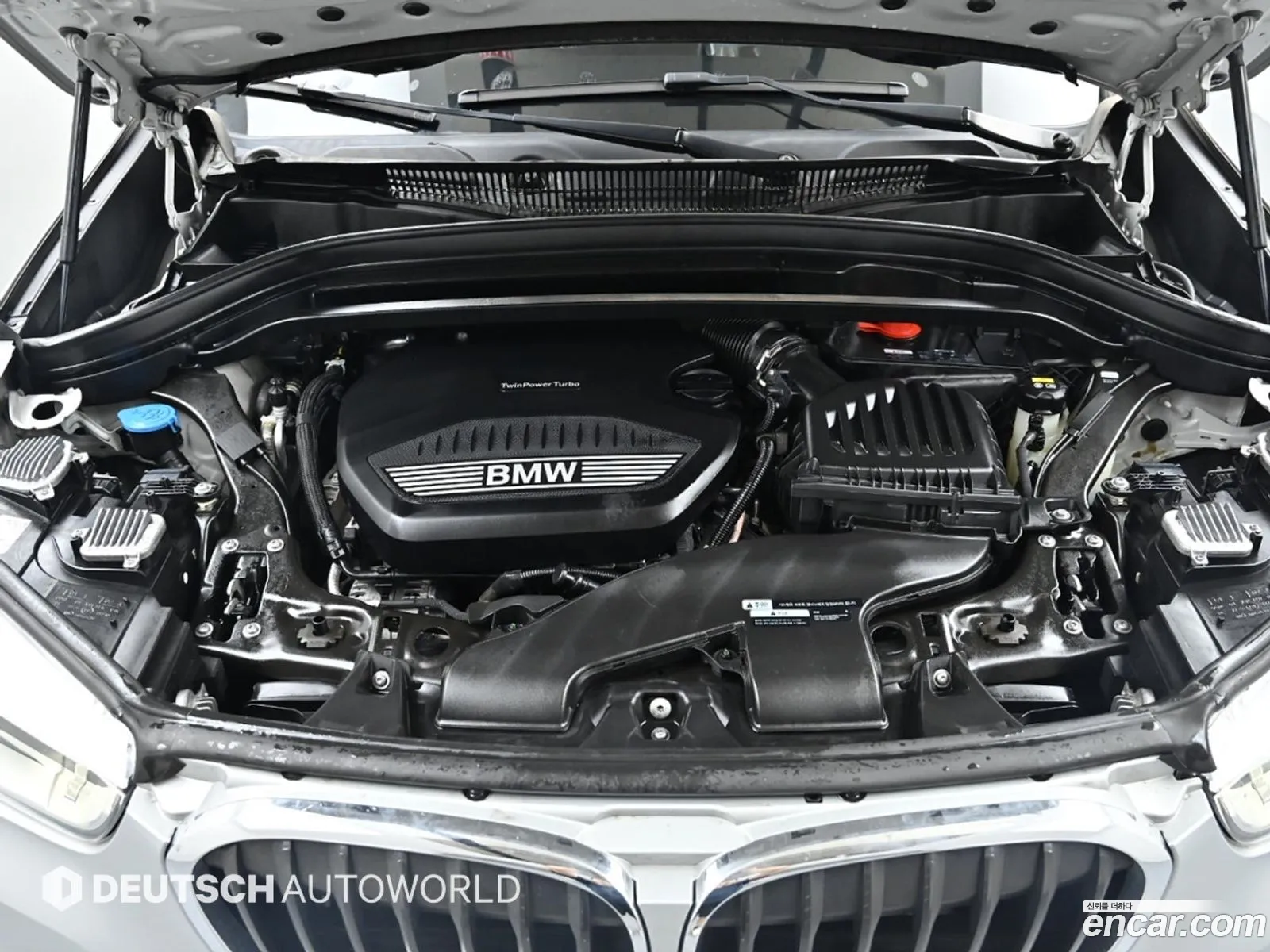 BMW X1 Ii F48 xDrive 20D Joy 2018 - фотография 15546102