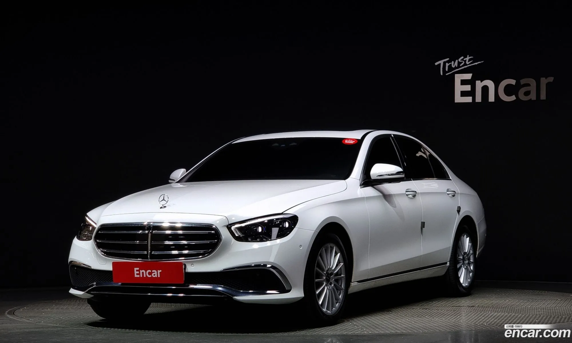 Mercedes-Benz E-Klasse E250 Exclusive 2023 - фотография 18404858