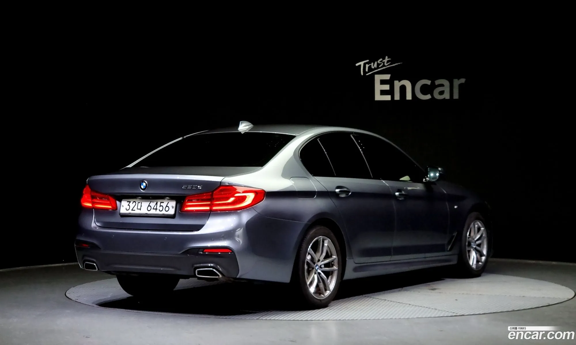 BMW 5Er 520D M Sport Plus 2017 - фотография 14849119