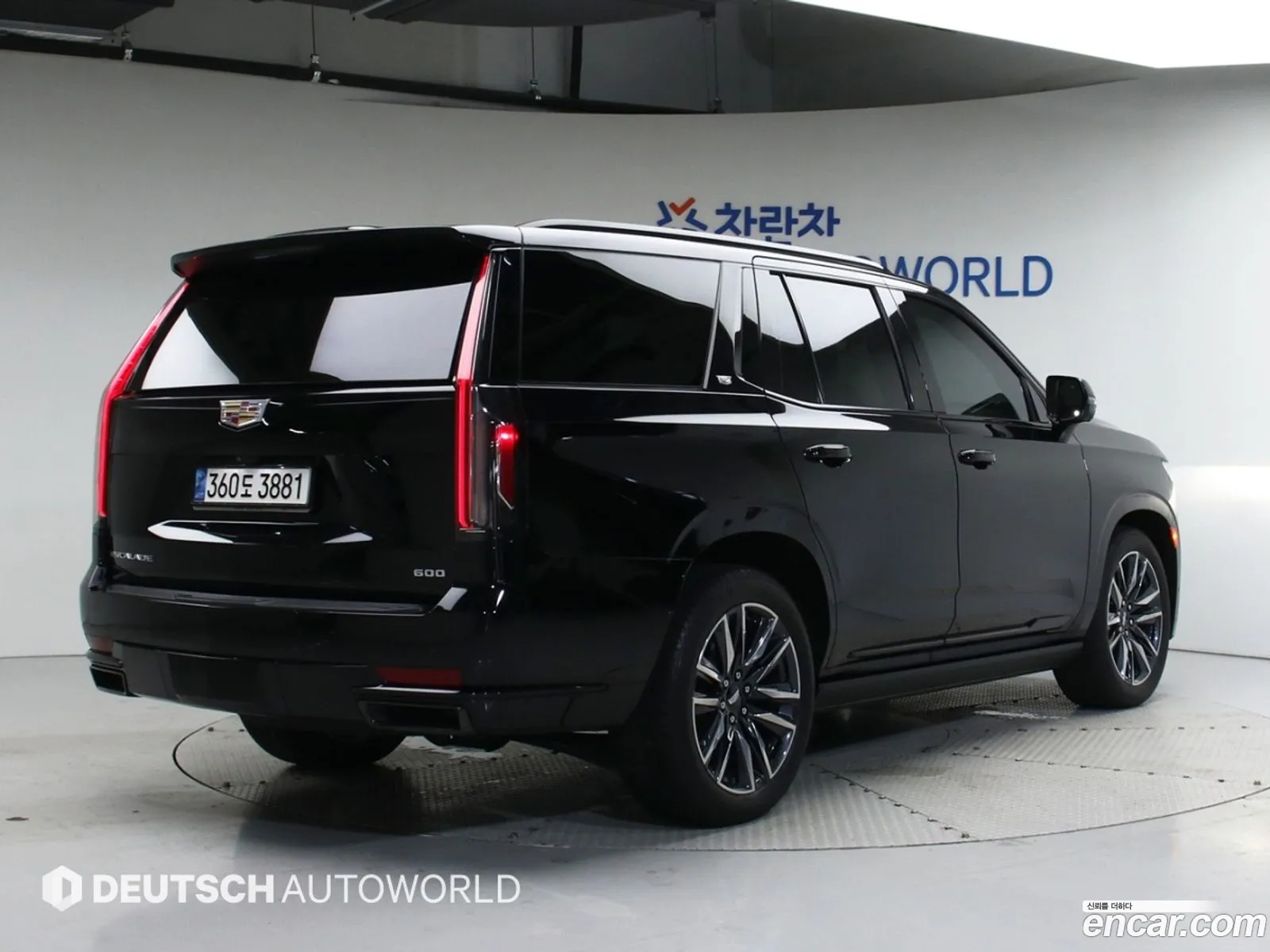 Cadillac Escalade V 62 2022 - фотография 4570900