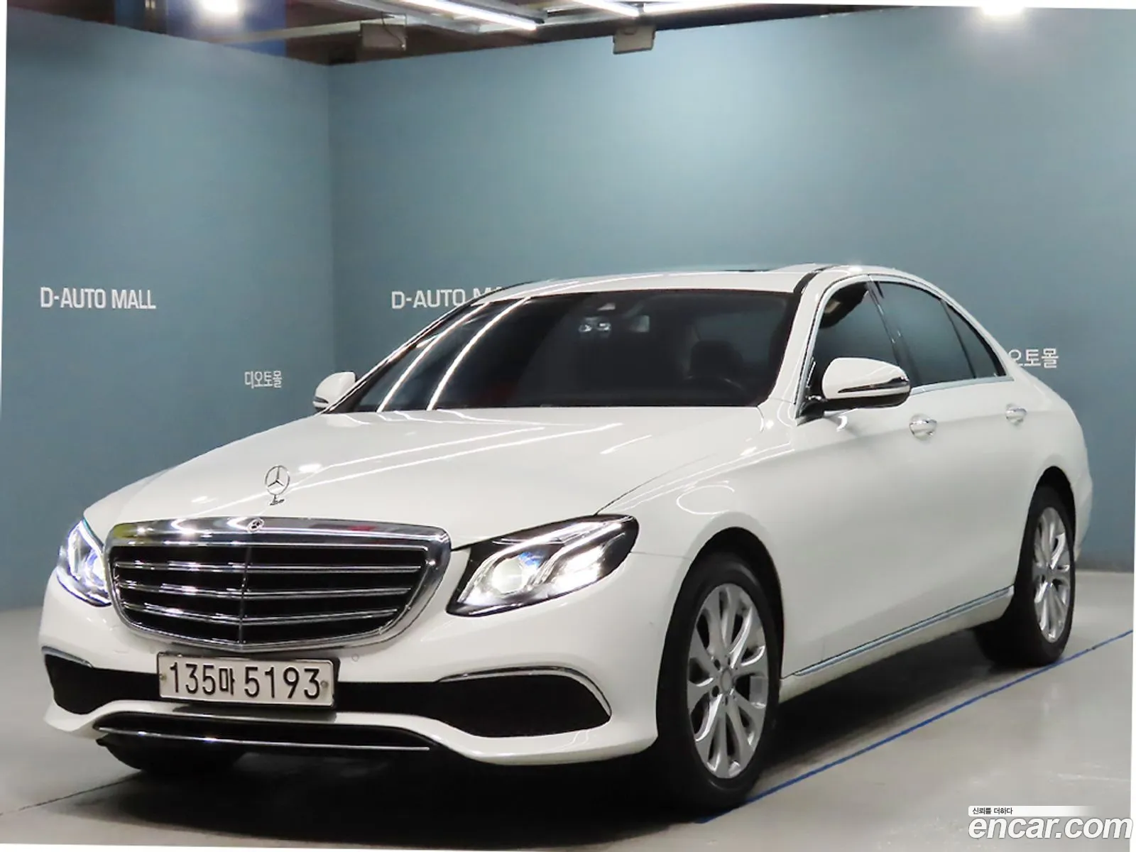Benz E-Class W213 E220D Exclusive - фотография 18517208