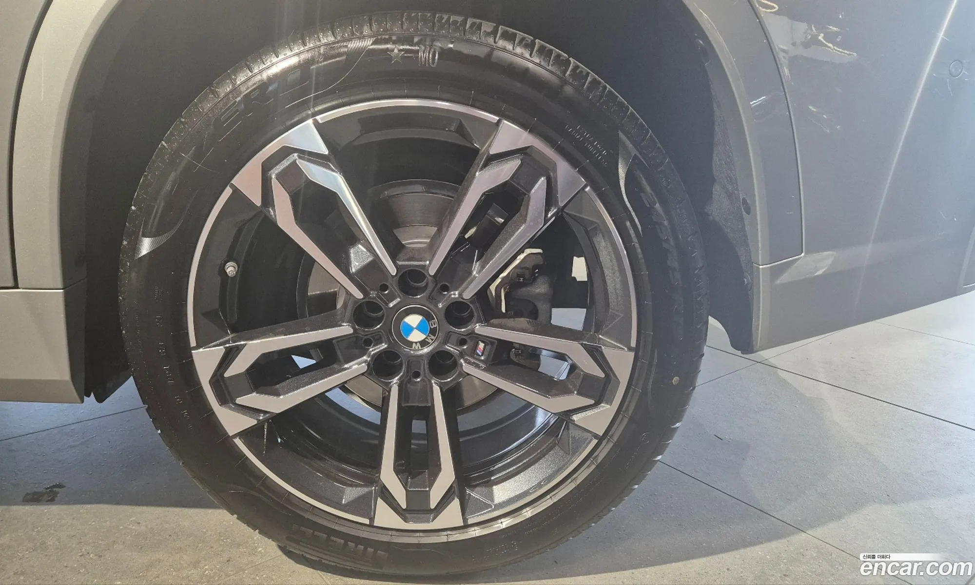 BMW X1 xDrive 20I M Sports 2024 - фотография 15571707